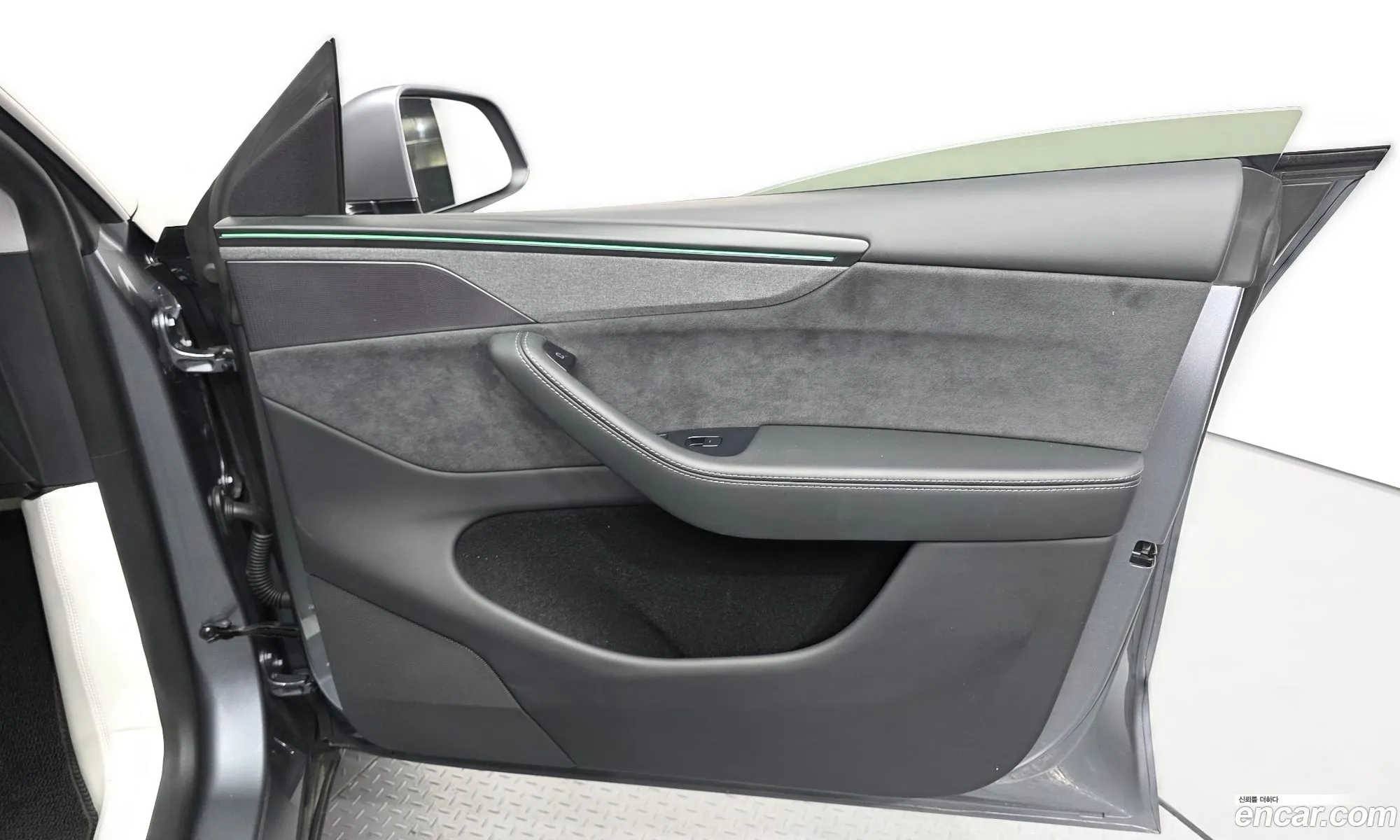 Tesla Model Y 2025 LRWYGCEKXSC006476 — 13