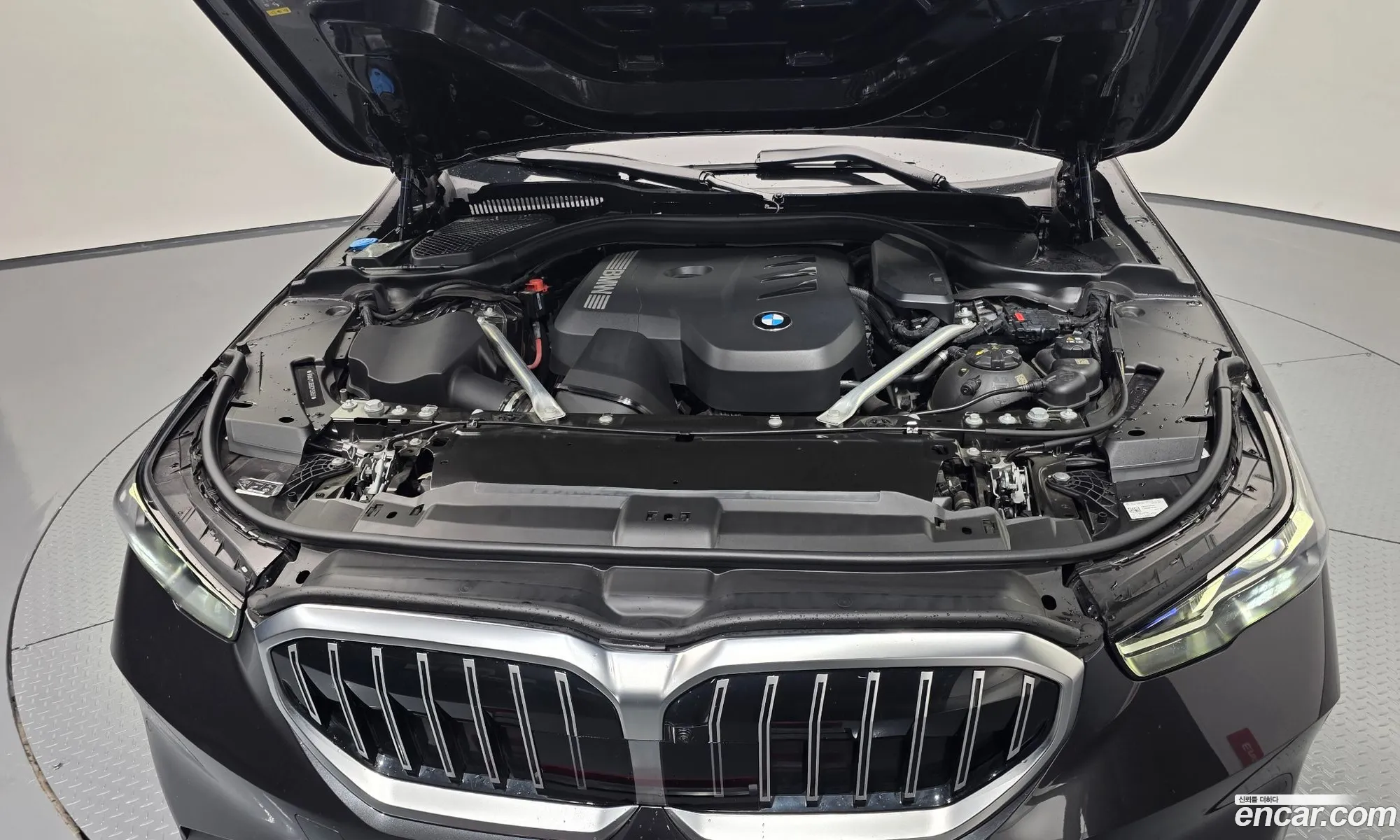 BMW 5 Series 2023 WBA21FJ05RCP35055 — 20