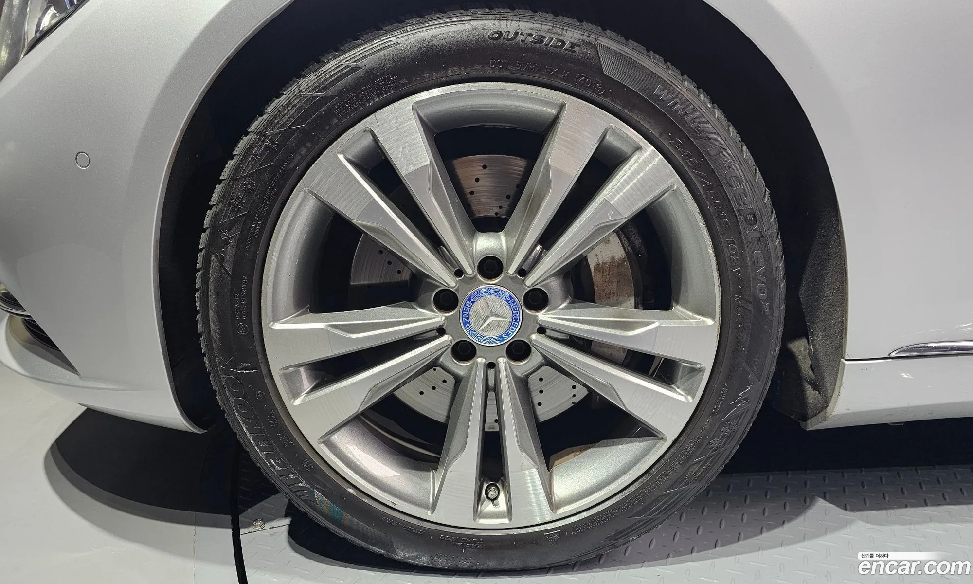 Mercedes-Benz S-Class W222 2014 — 17