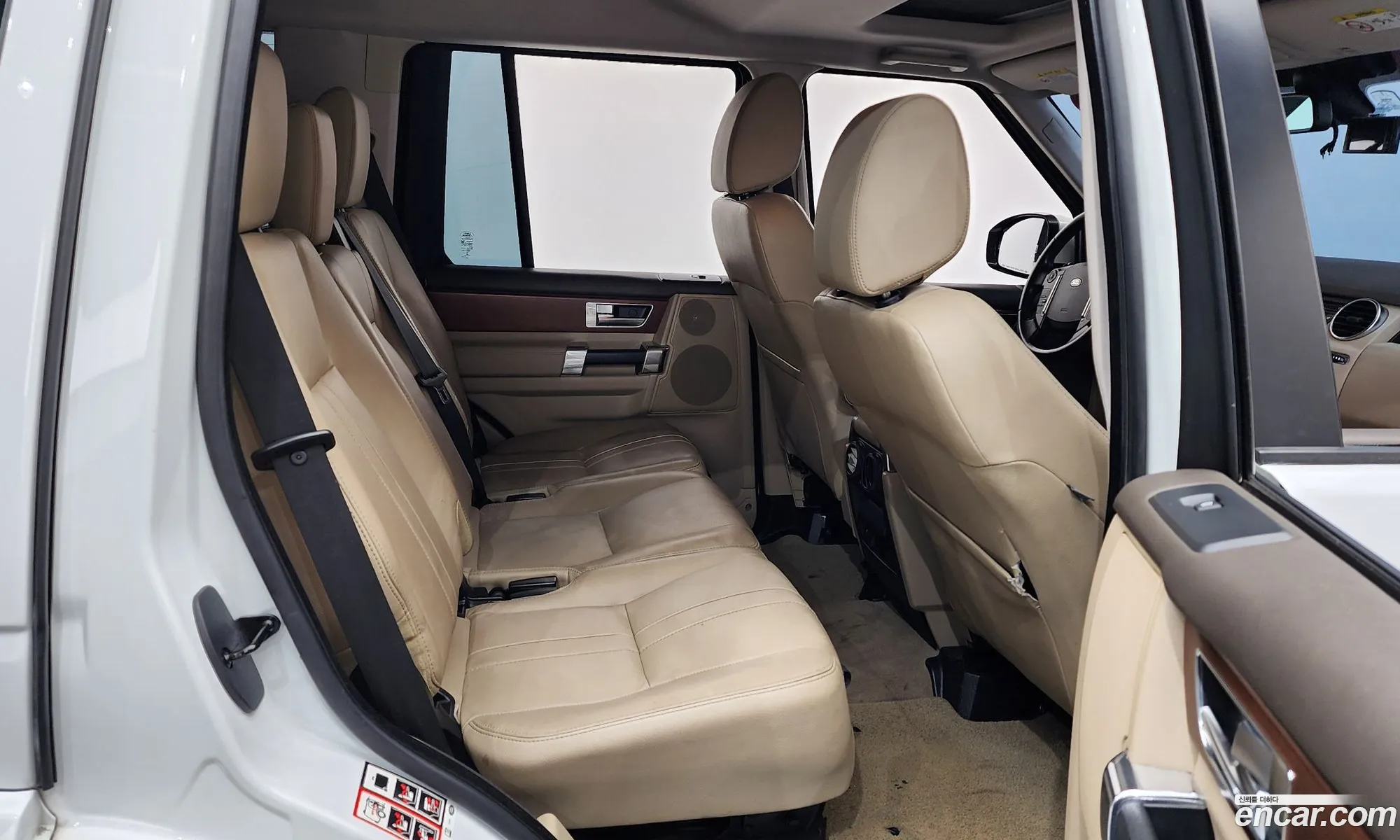 Land Rover Discovery 4 2016 SALLAAAG6GA816507 — 2