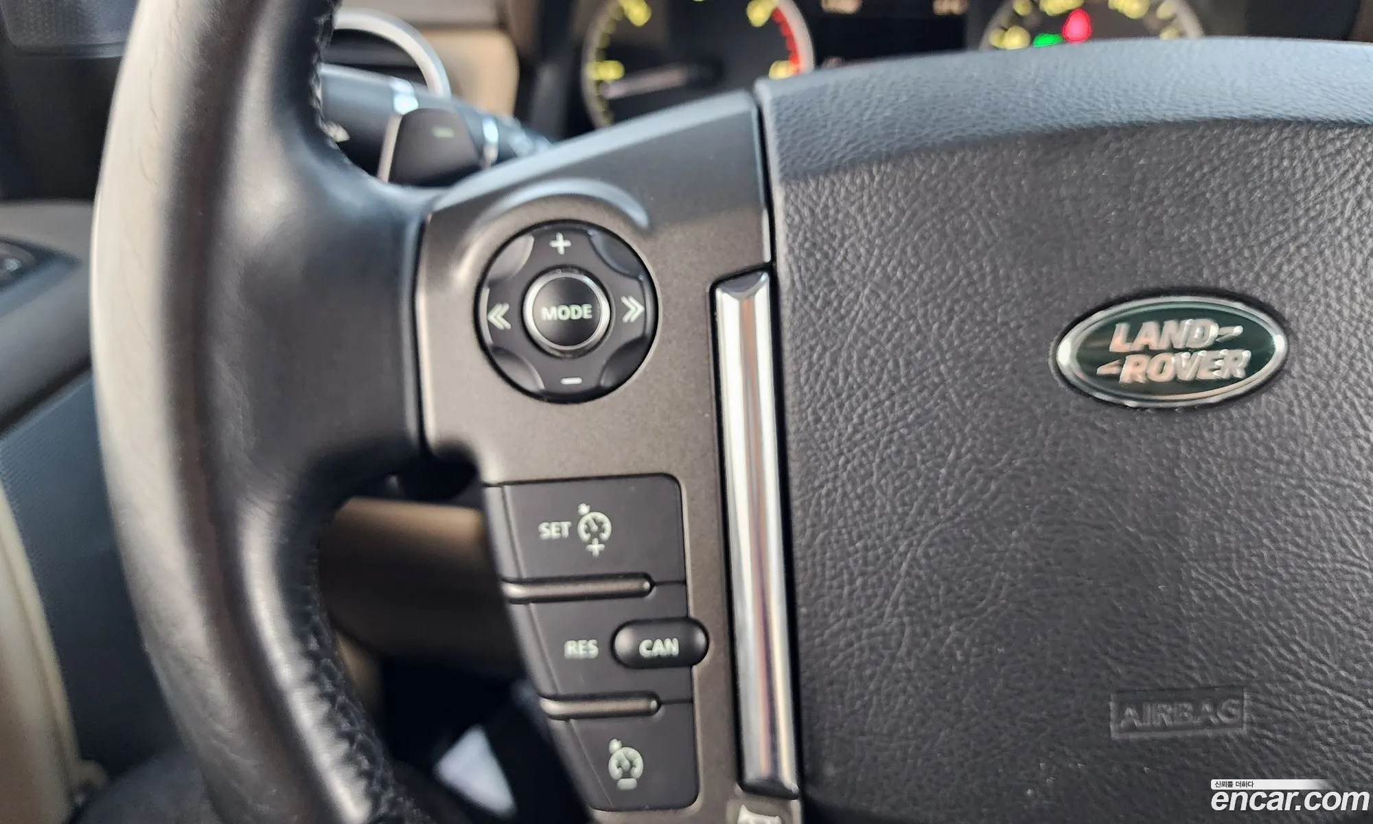 Land Rover Discovery 4 2016 SALLAAAG6GA816507 — 11