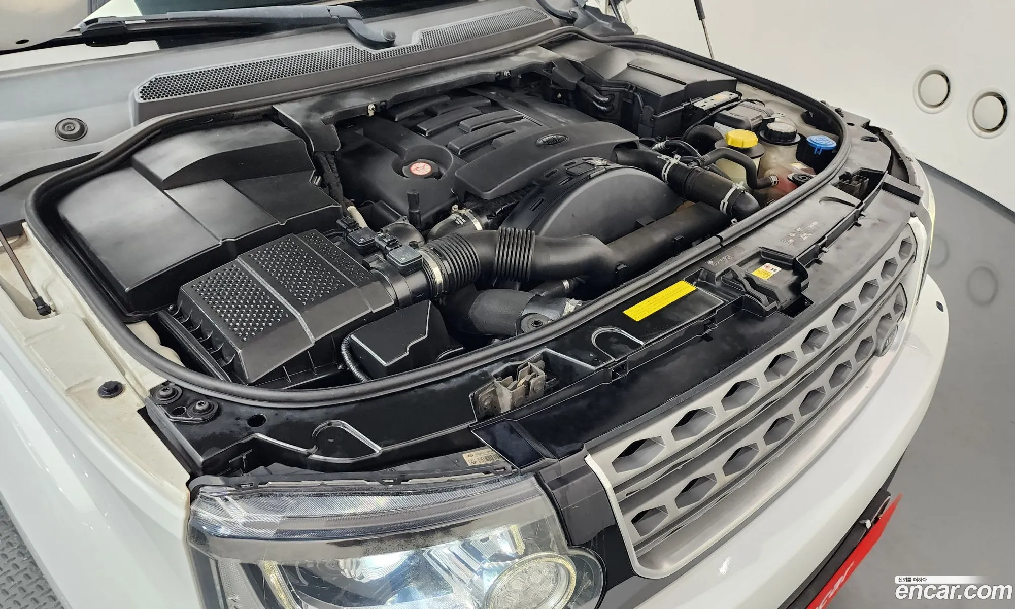 Land Rover Discovery 4 2016 SALLAAAG6GA816507 — 19