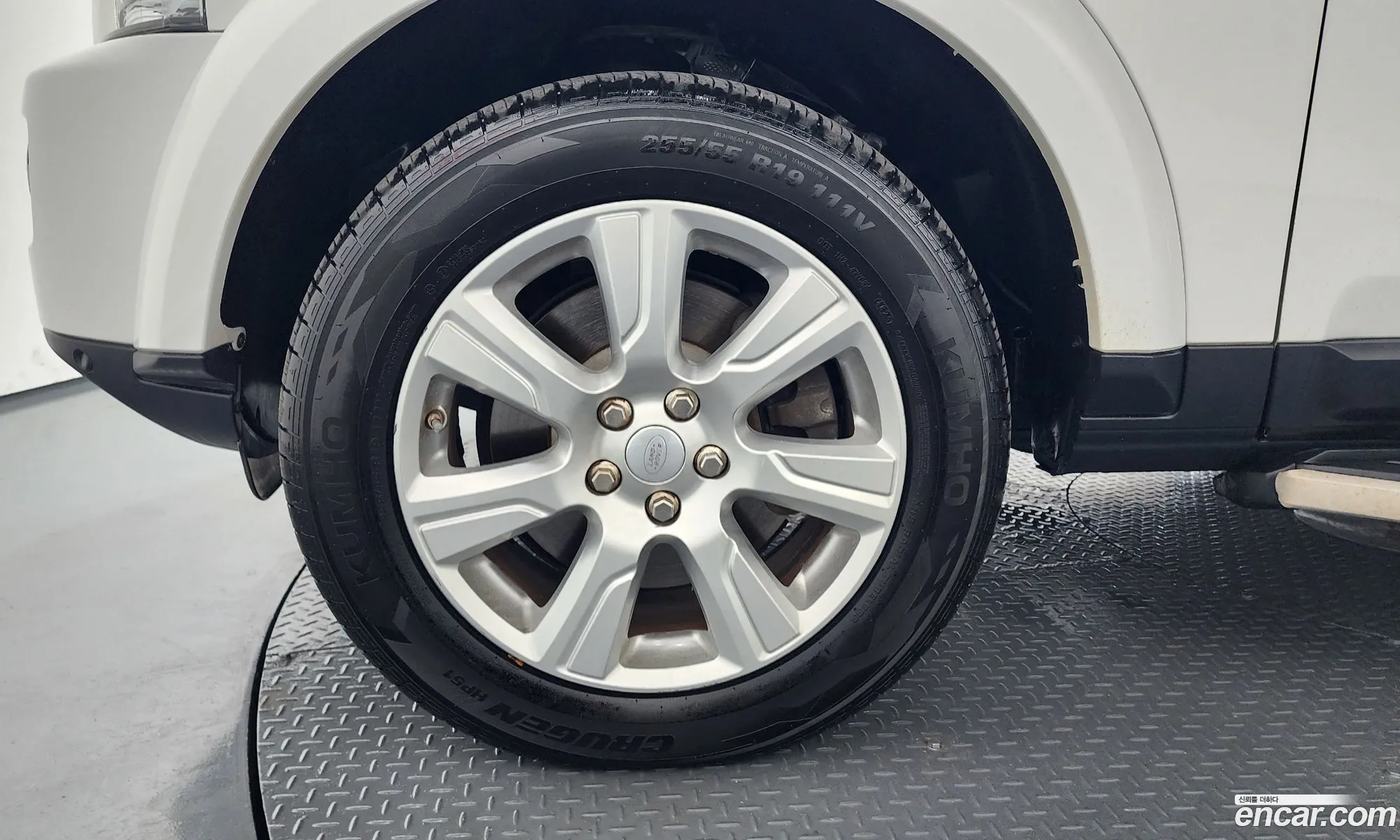 Land Rover Discovery 4 2016 SALLAAAG6GA816507 — 9