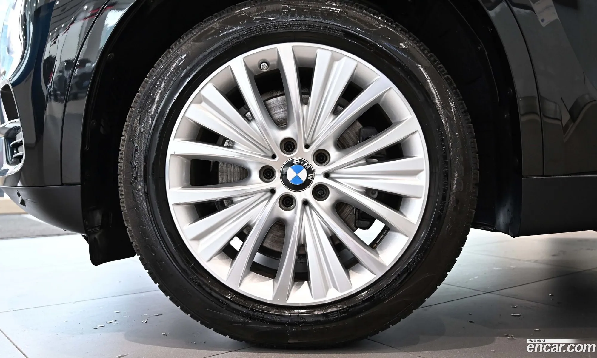 BMW X5 2016 — 18