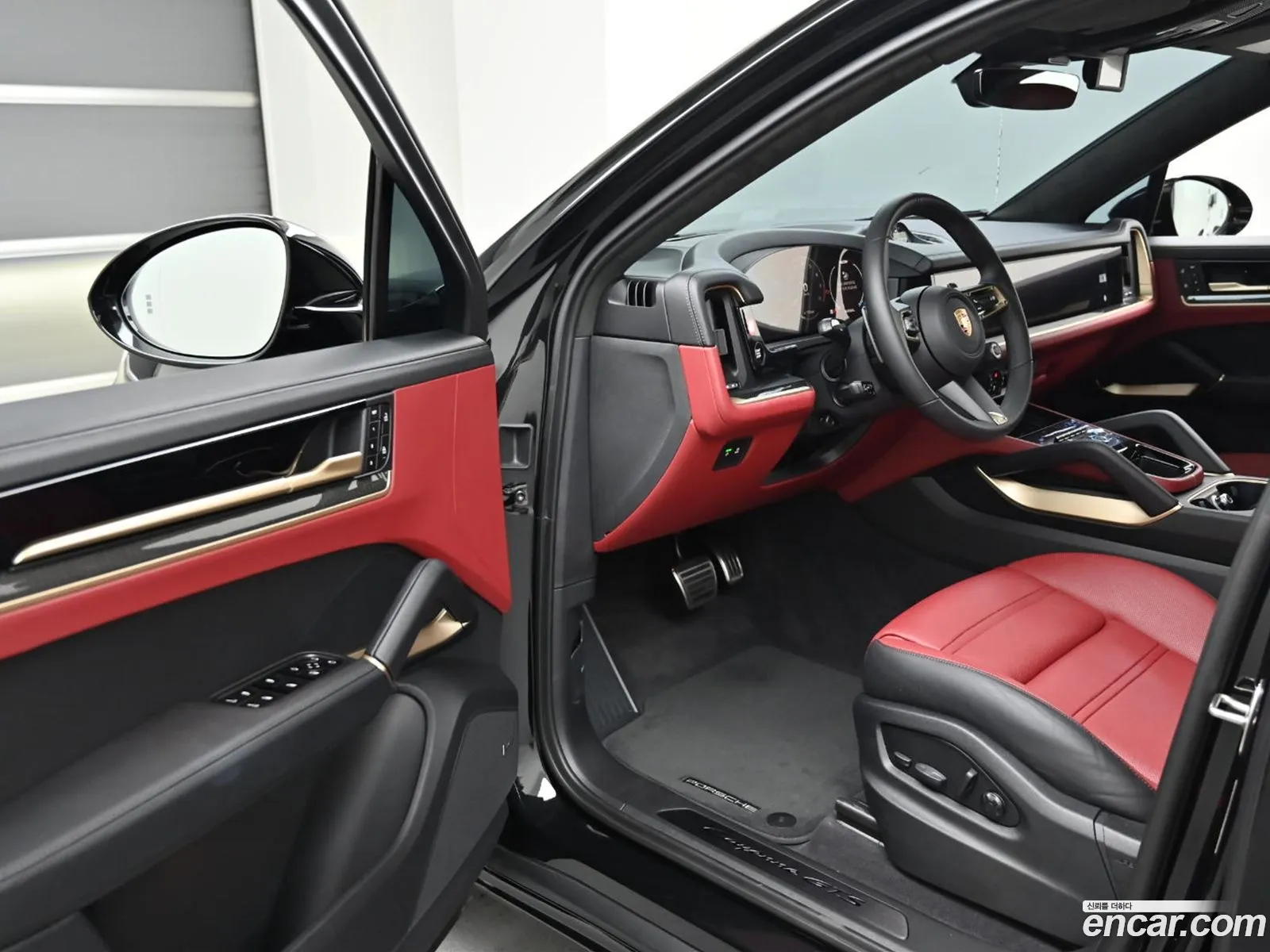 Porsche Cayenne 2025 — 3