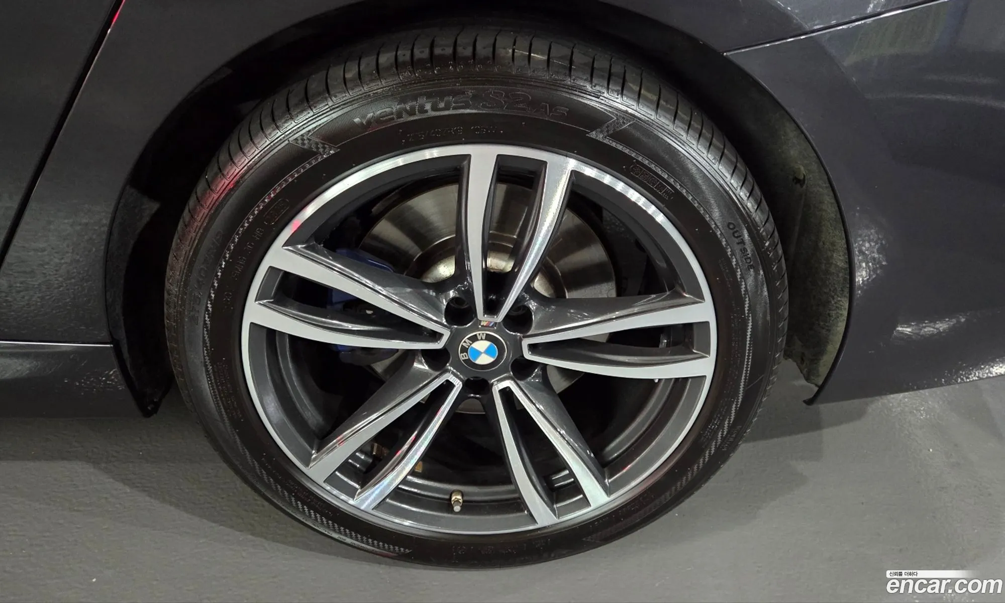 BMW 6 Series GT 2023 — 6