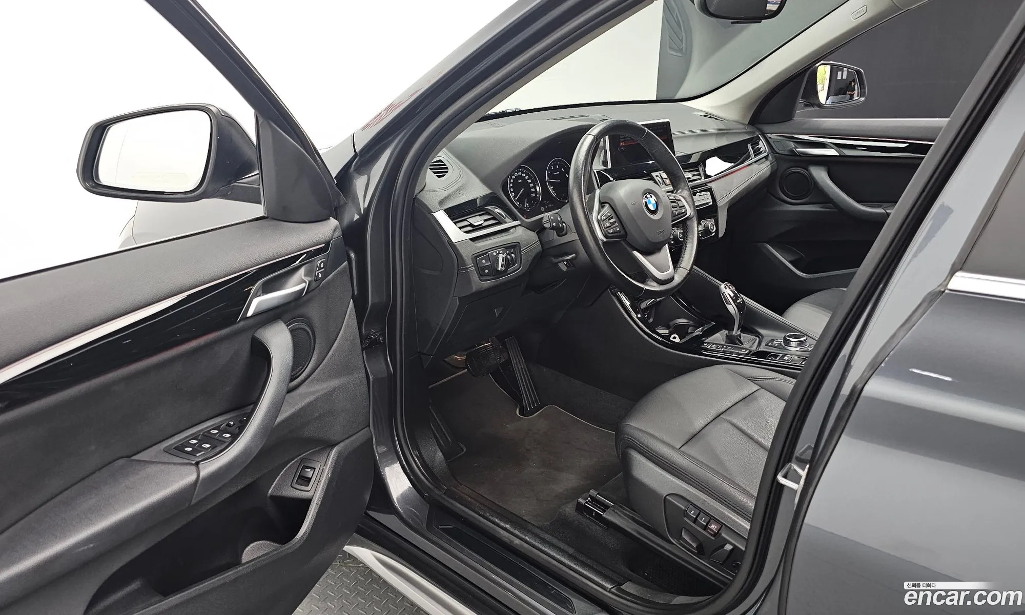 BMW X1 2022 WBA11DG0XN5V32944 — 11