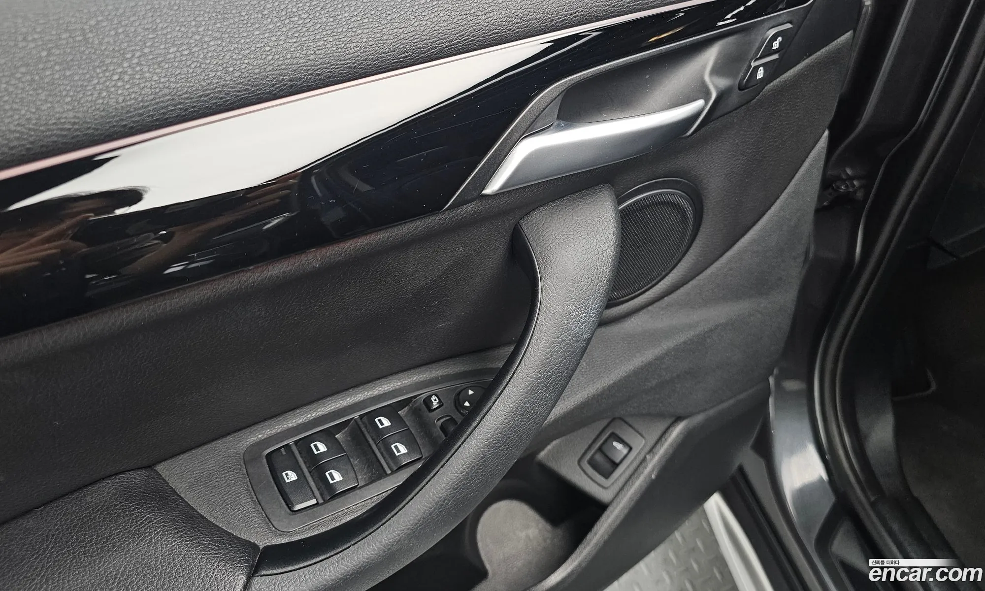 BMW X1 2022 WBA11DG0XN5V32944 — 8
