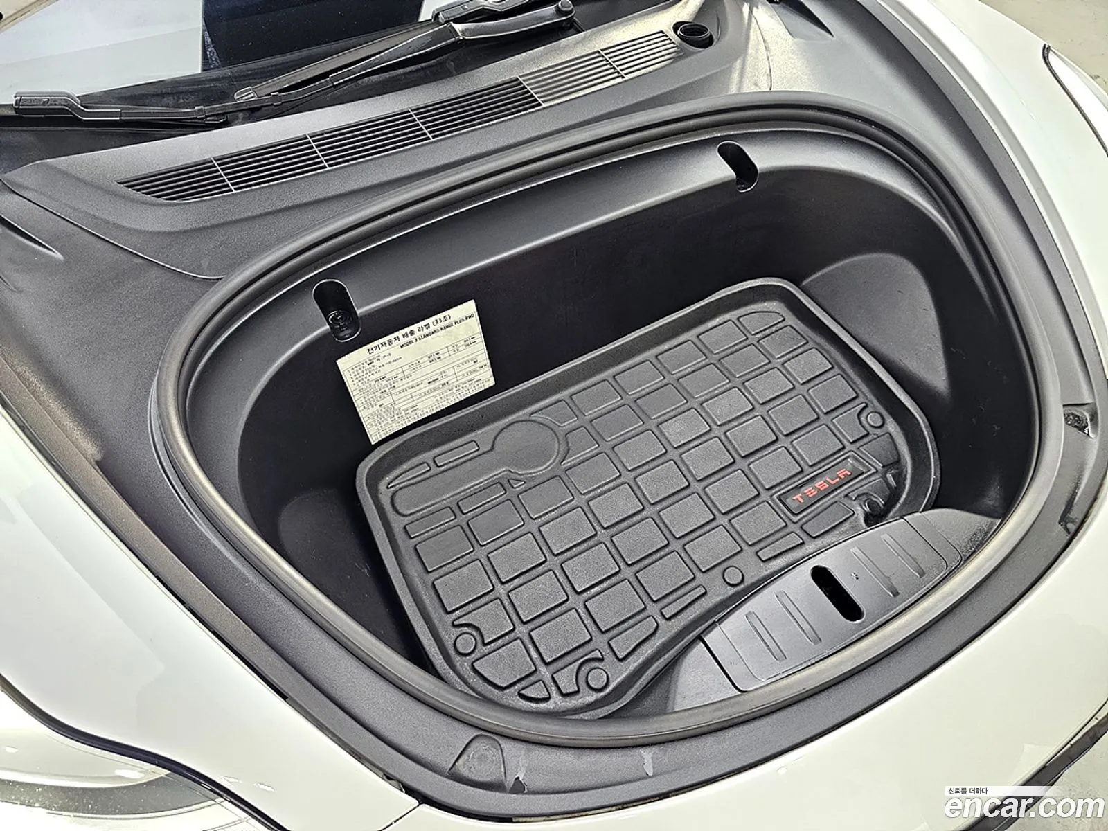 Tesla Model 3 2020 — 10