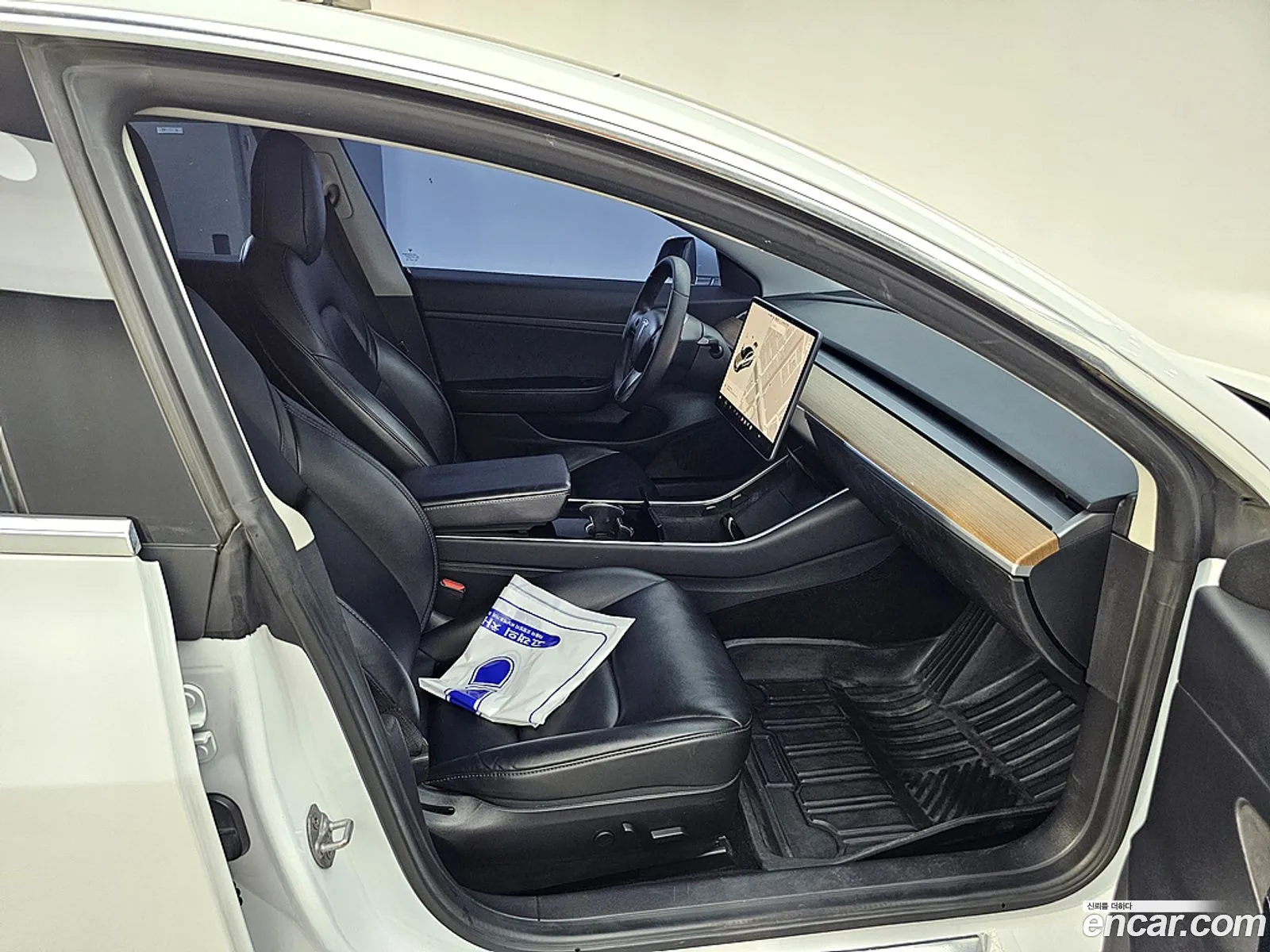 Tesla Model 3 2020 — 14