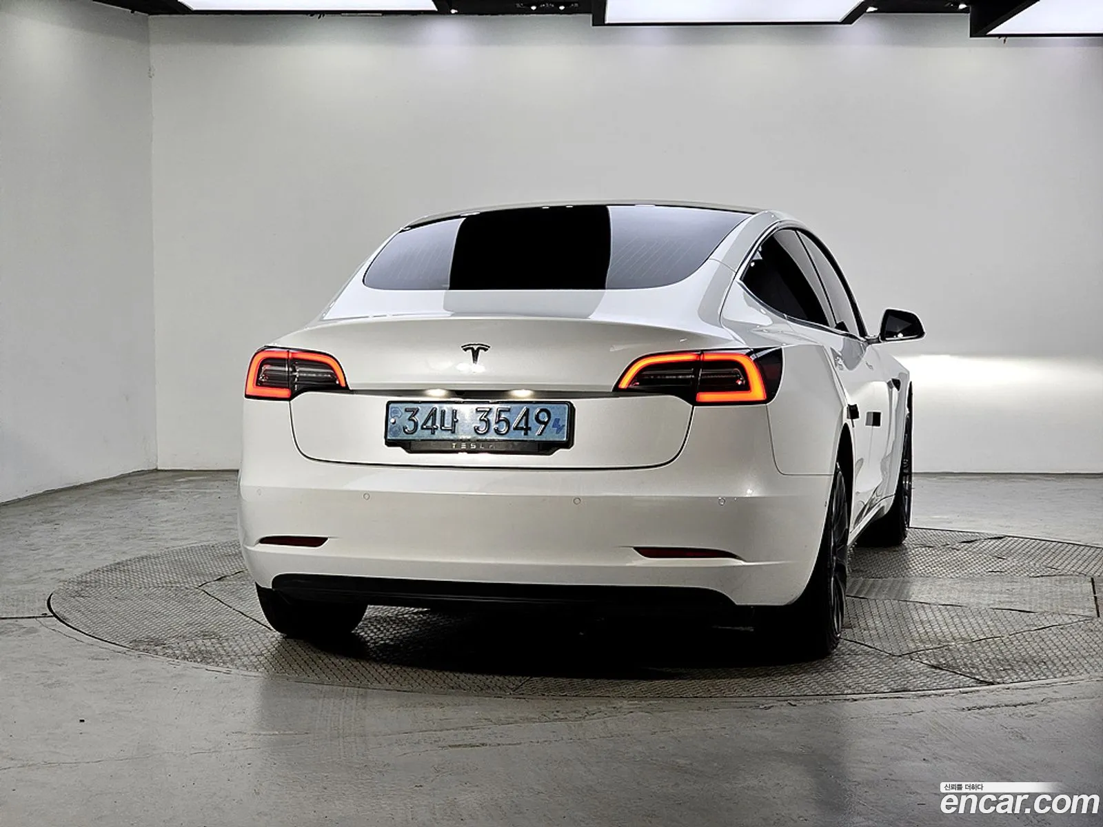 Tesla Model 3 2020 — 5