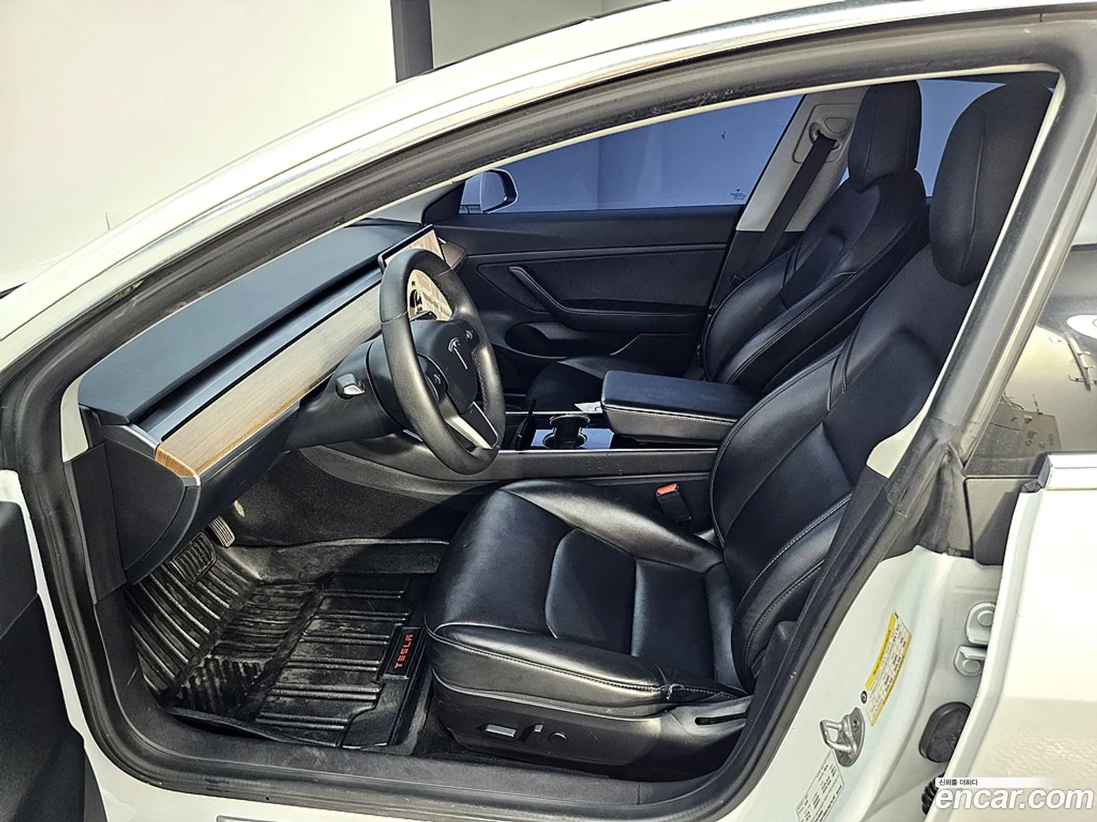 Tesla Model 3 2020 — 15