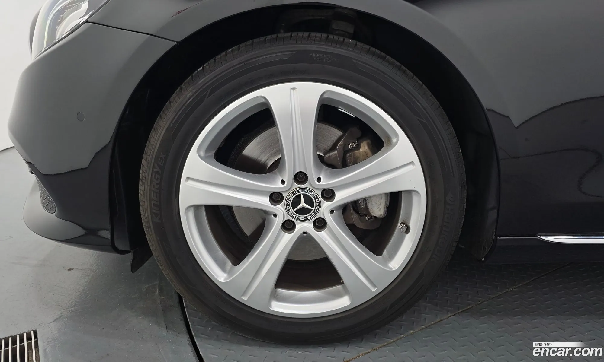 Mercedes-Benz E-Class W213 2017 WDDZF4CB6JA331533 — 10