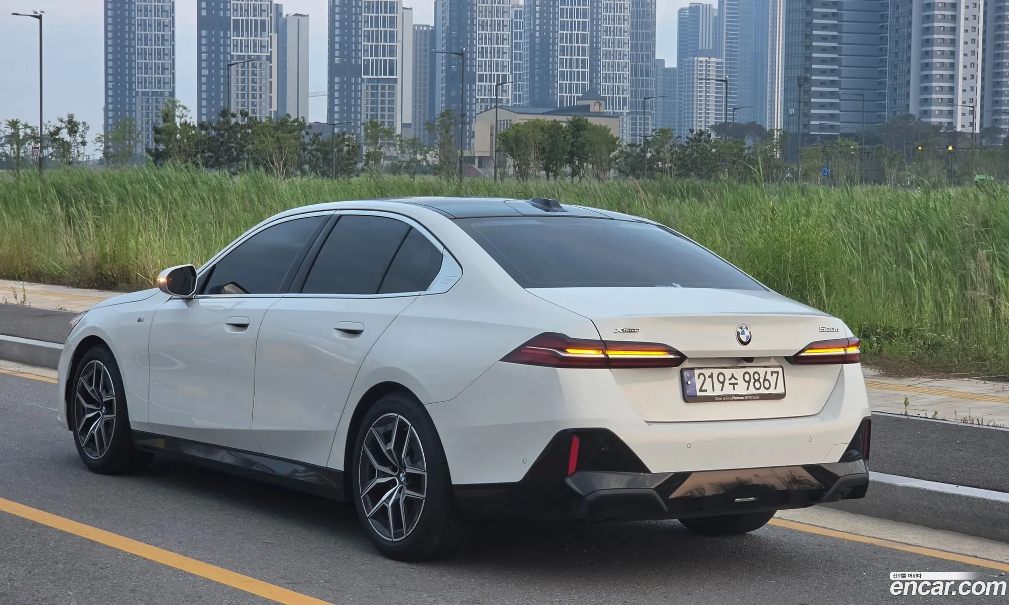 BMW 5 Series 2024 — 5