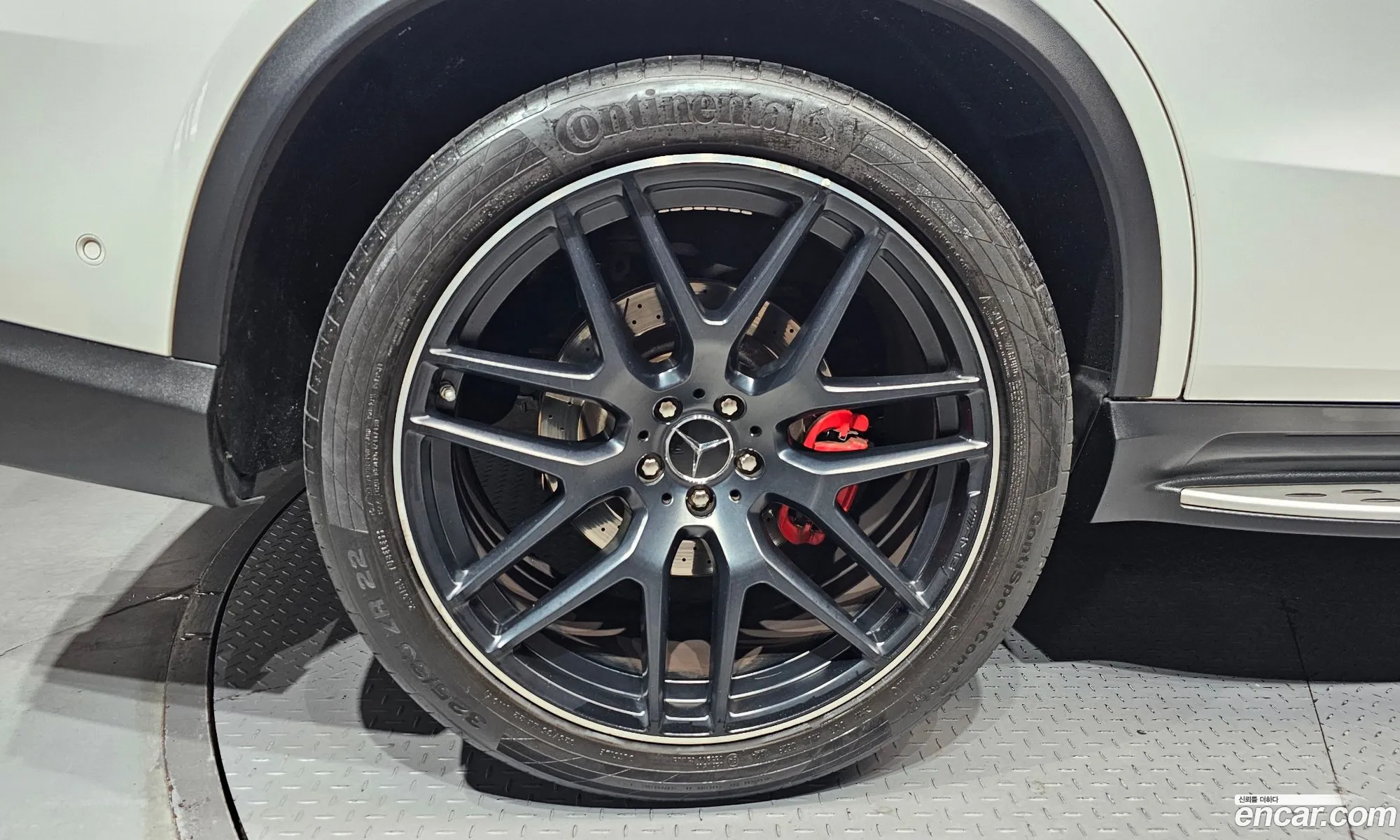 Mercedes-Benz GLE-Class W166 2018 WDCED7FB5JA118823 — 17