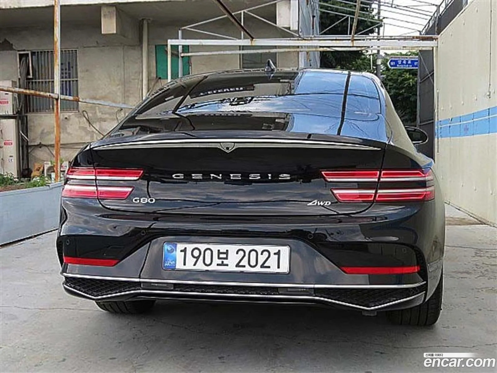 Genesis G80 2025 — 2
