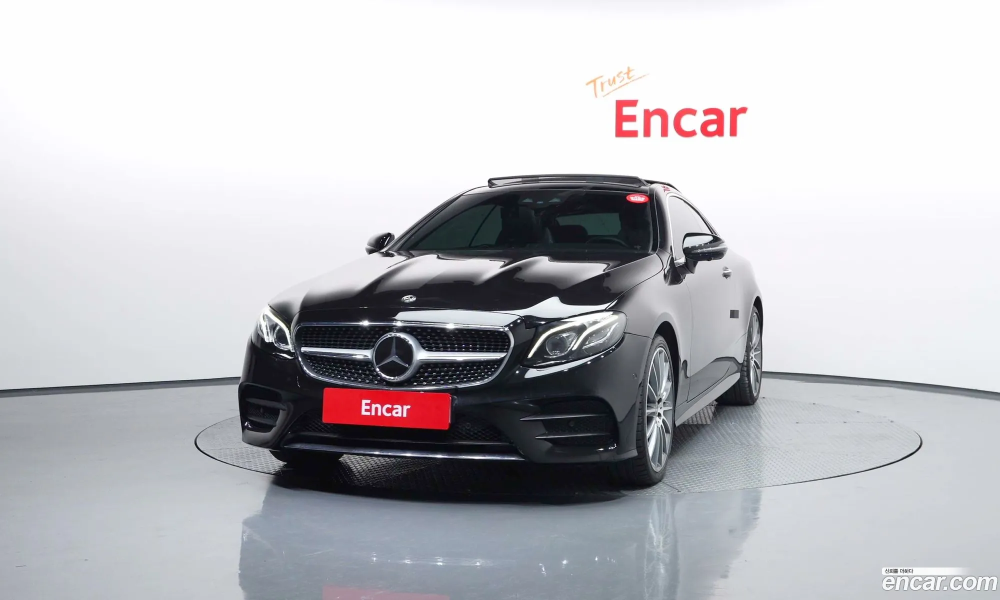 Mercedes-Benz E-Class W213 2019 WDD1J6JB1KF080581 — 3
