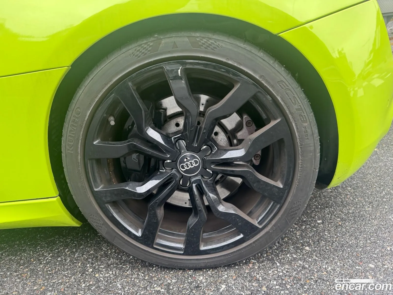 Audi R8 2010 — 8