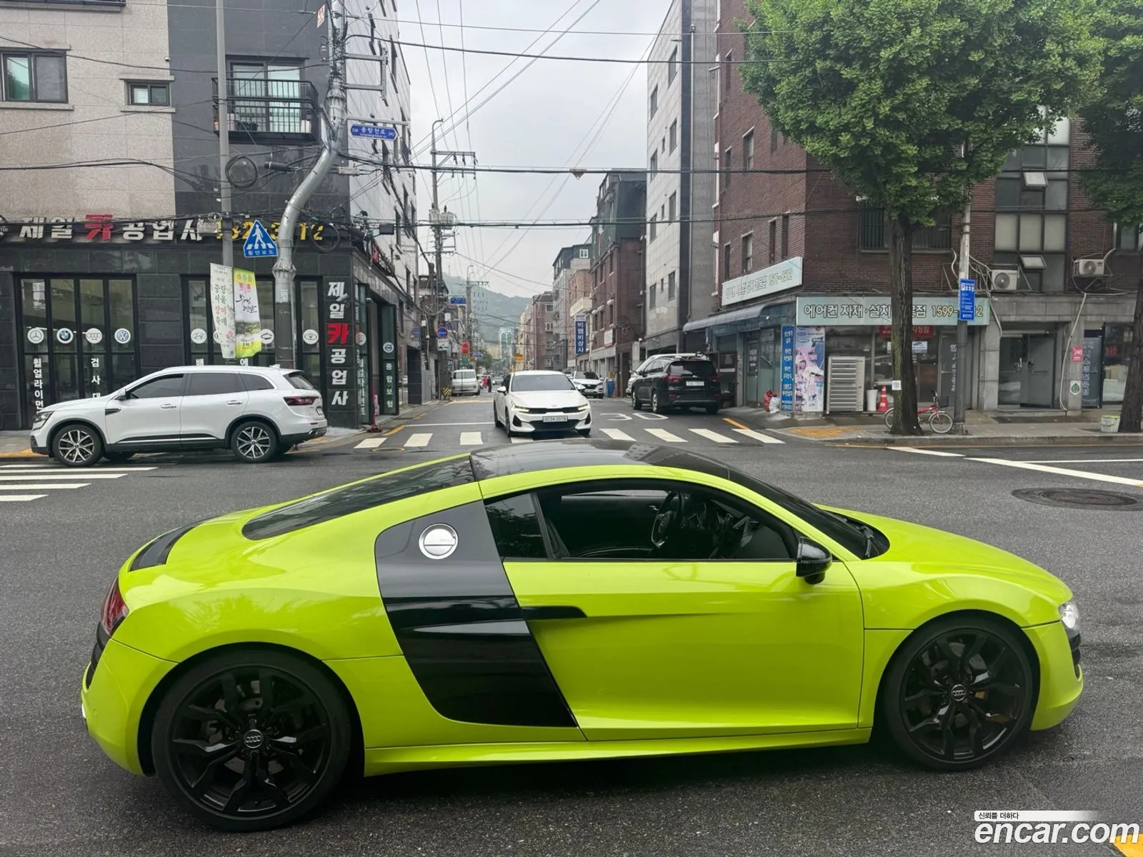 Audi R8 2010 — 16