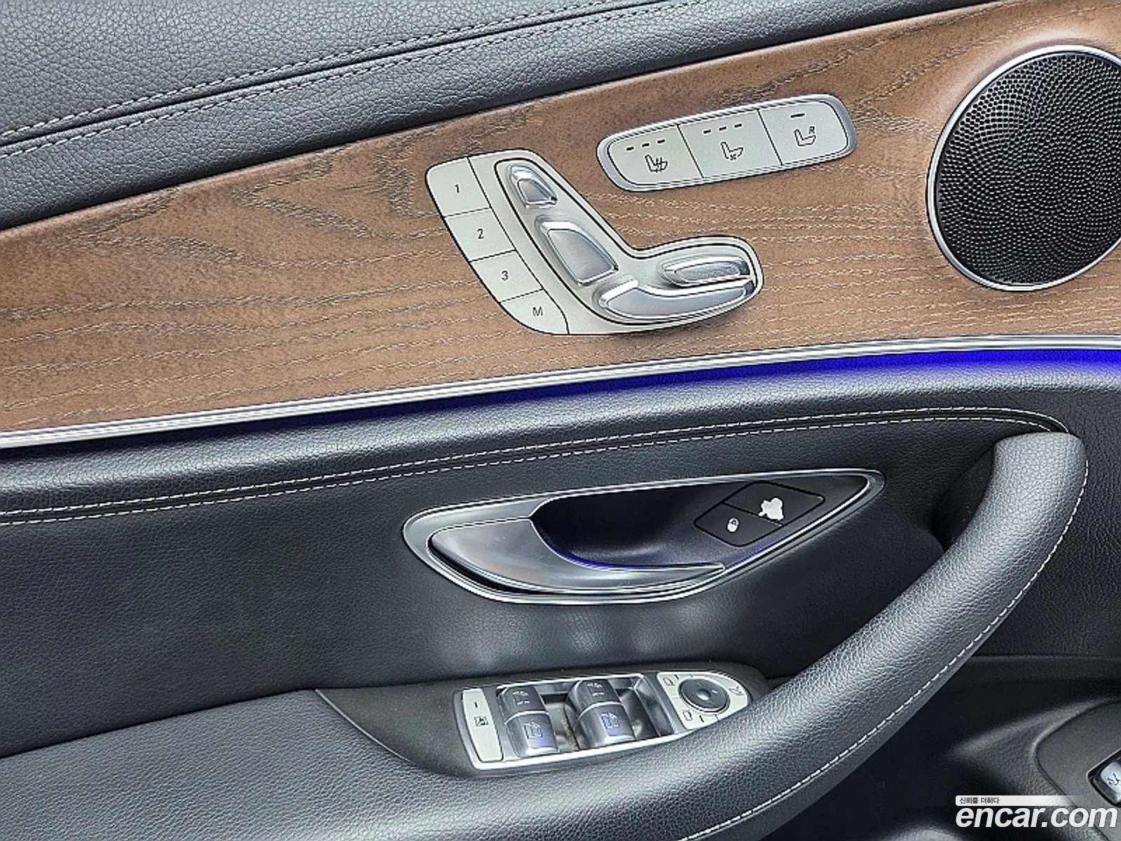 Mercedes-Benz E-Class W213 2016 — 11