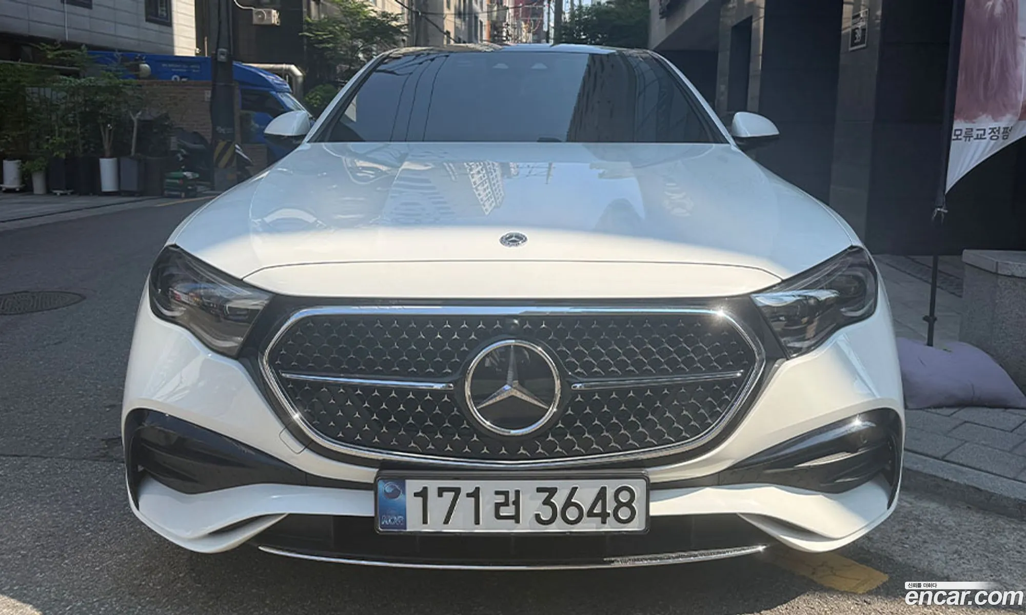 Mercedes-Benz E-Class W214 2025 — 15