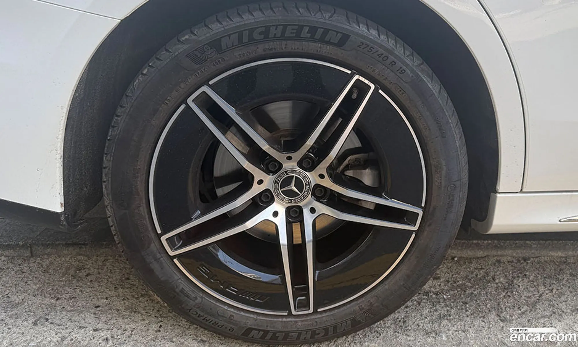 Mercedes-Benz E-Class W214 2025 — 18