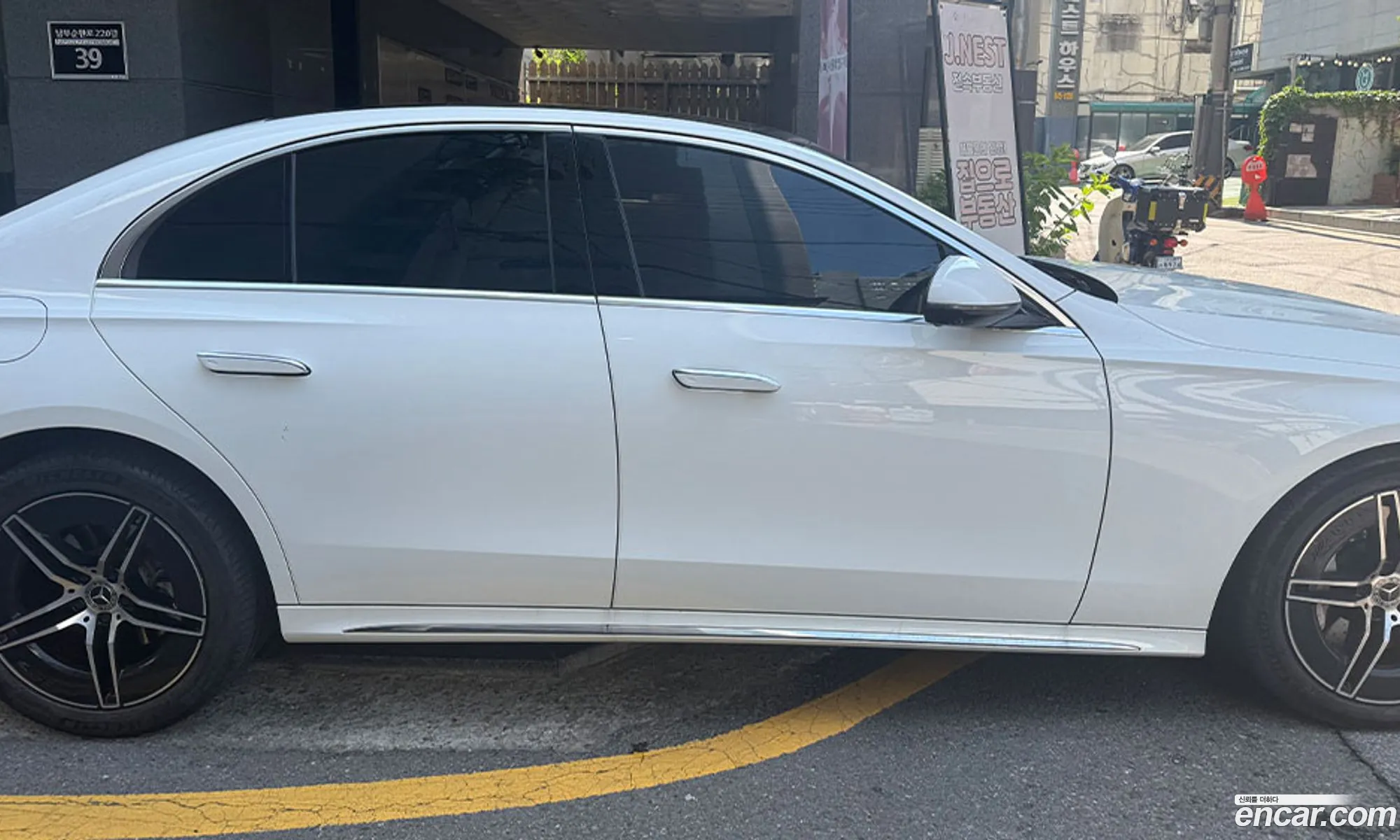 Mercedes-Benz E-Class W214 2025 — 3