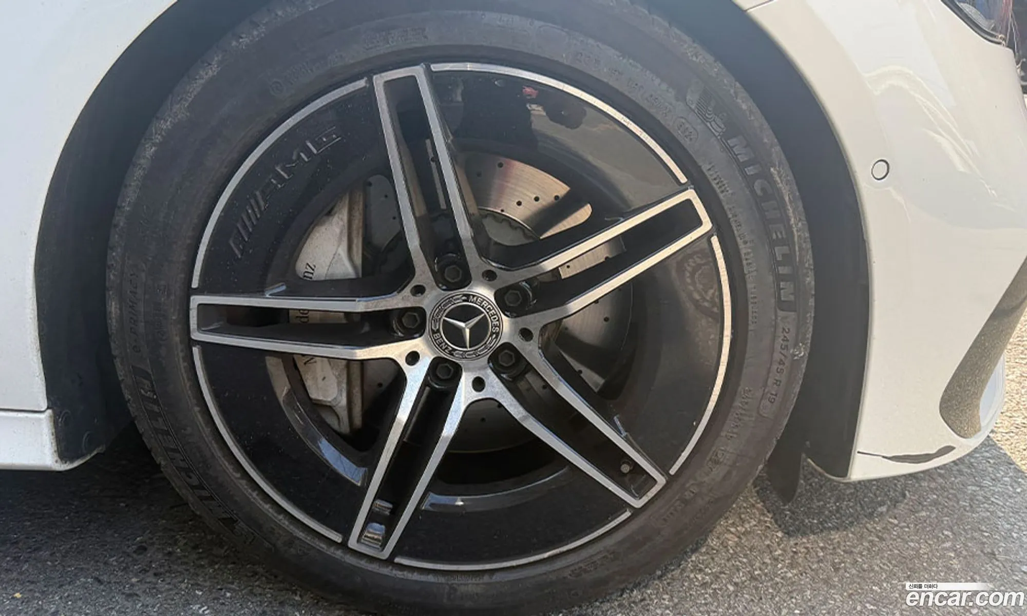 Mercedes-Benz E-Class W214 2025 — 14