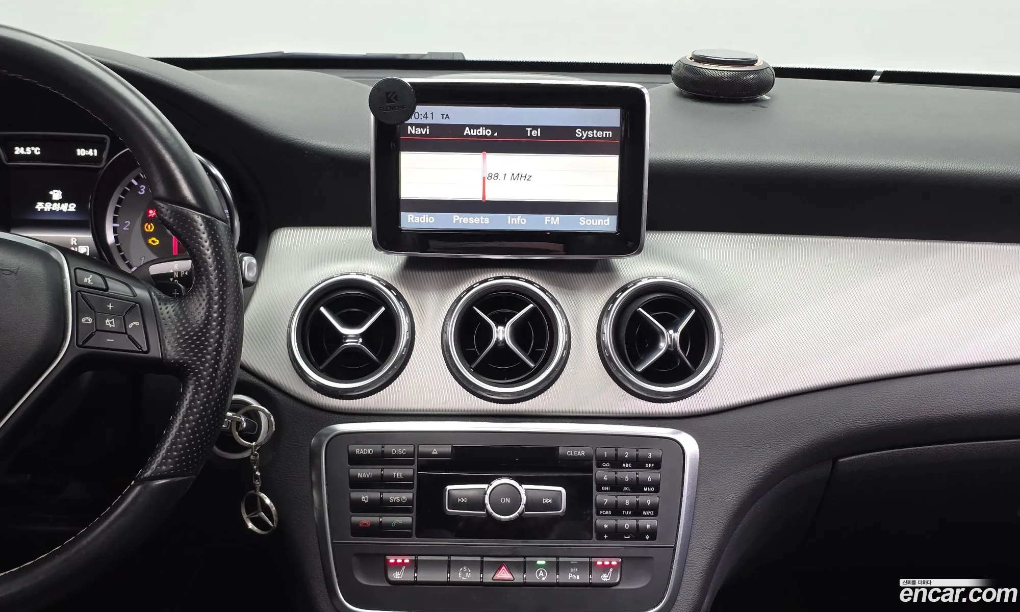 Mercedes-Benz GLA-Class X156 2015 — 6