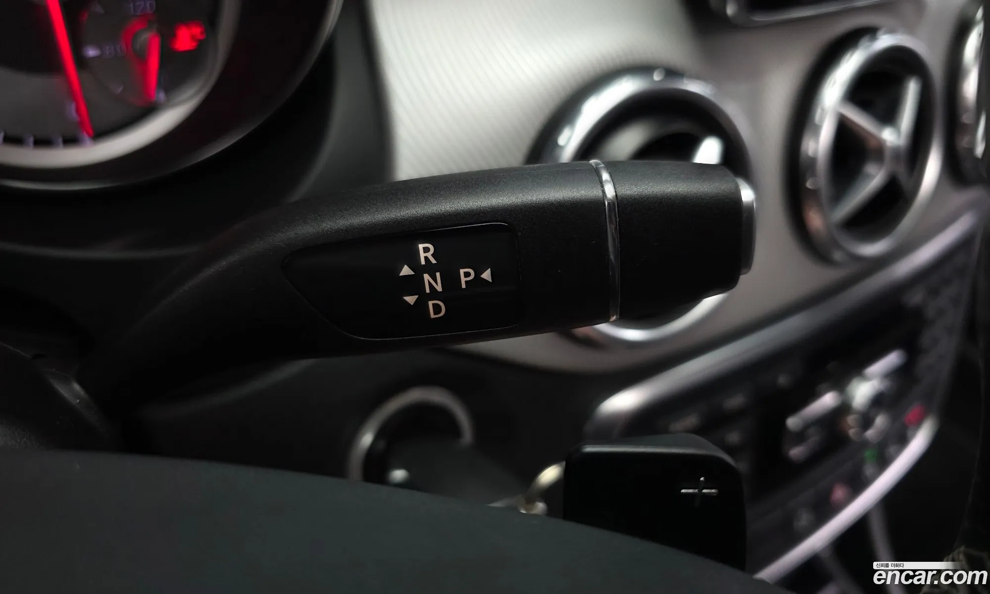 Mercedes-Benz GLA-Class X156 2015 — 8