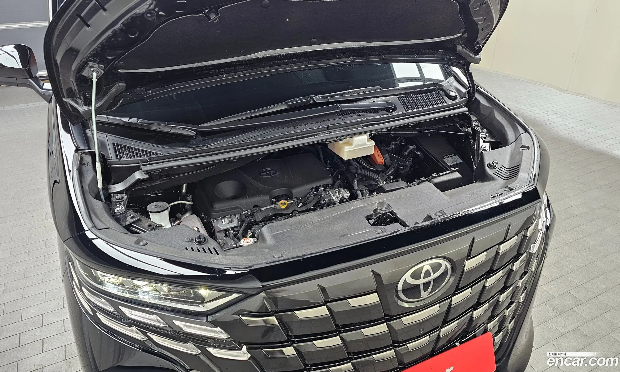 Toyota Alphard 2025 — 10