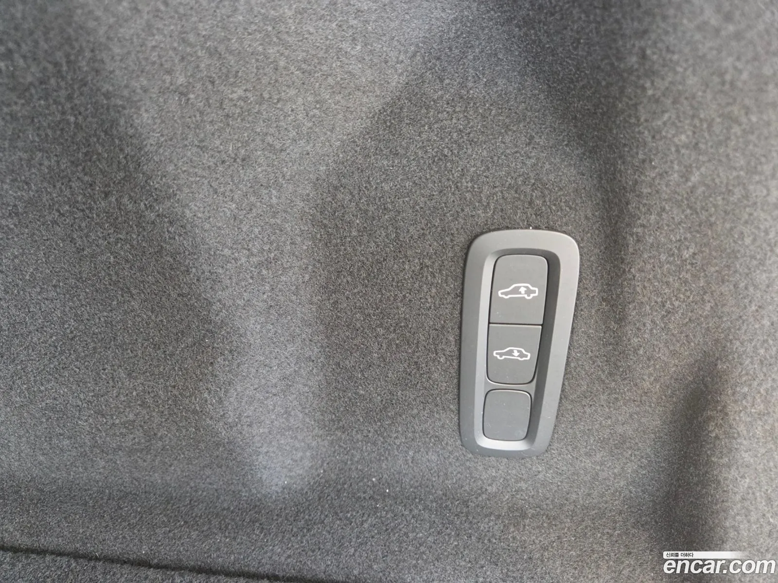 Volvo XC60 2025 — 12