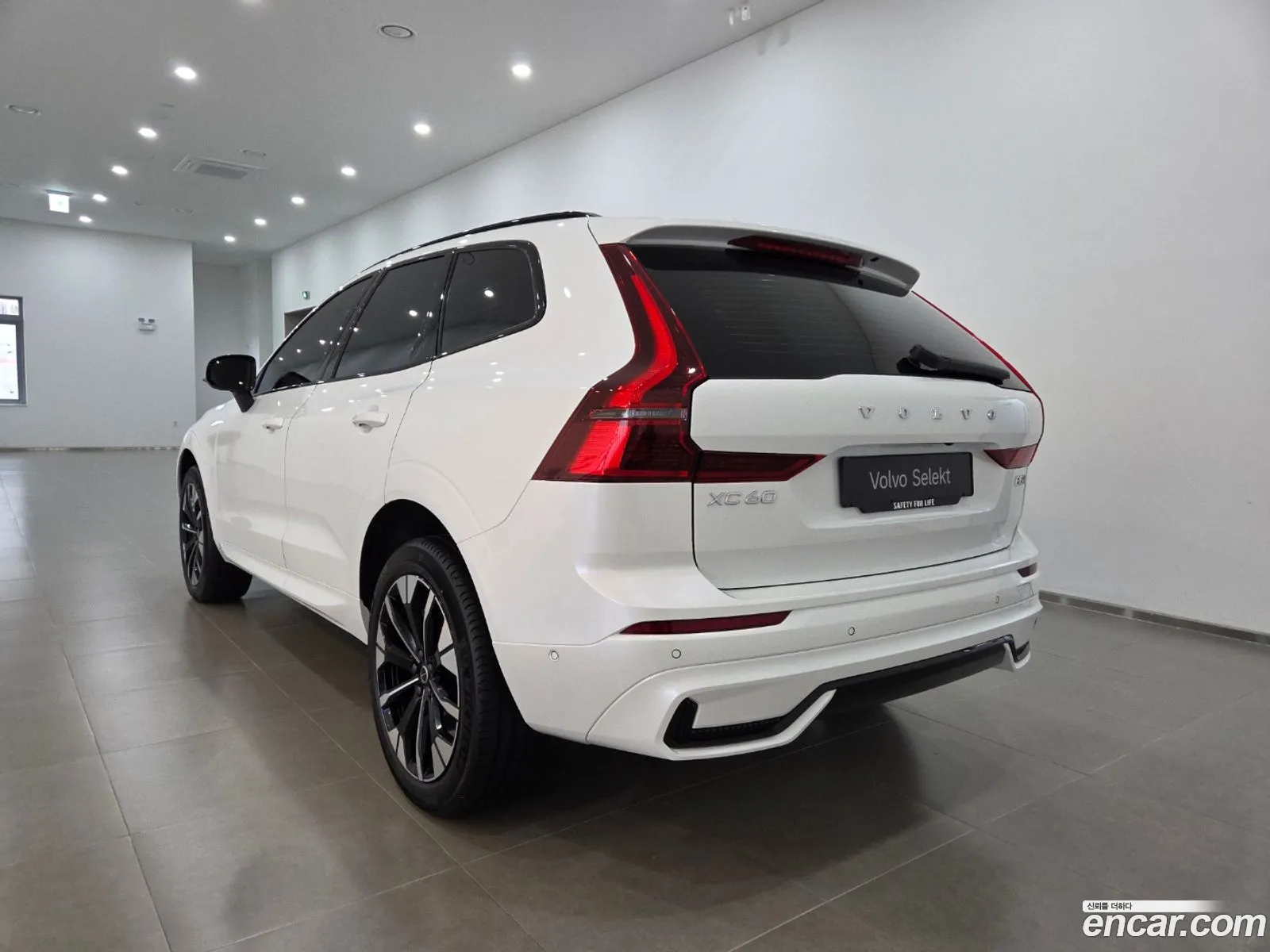 Volvo XC60 2025 — 7