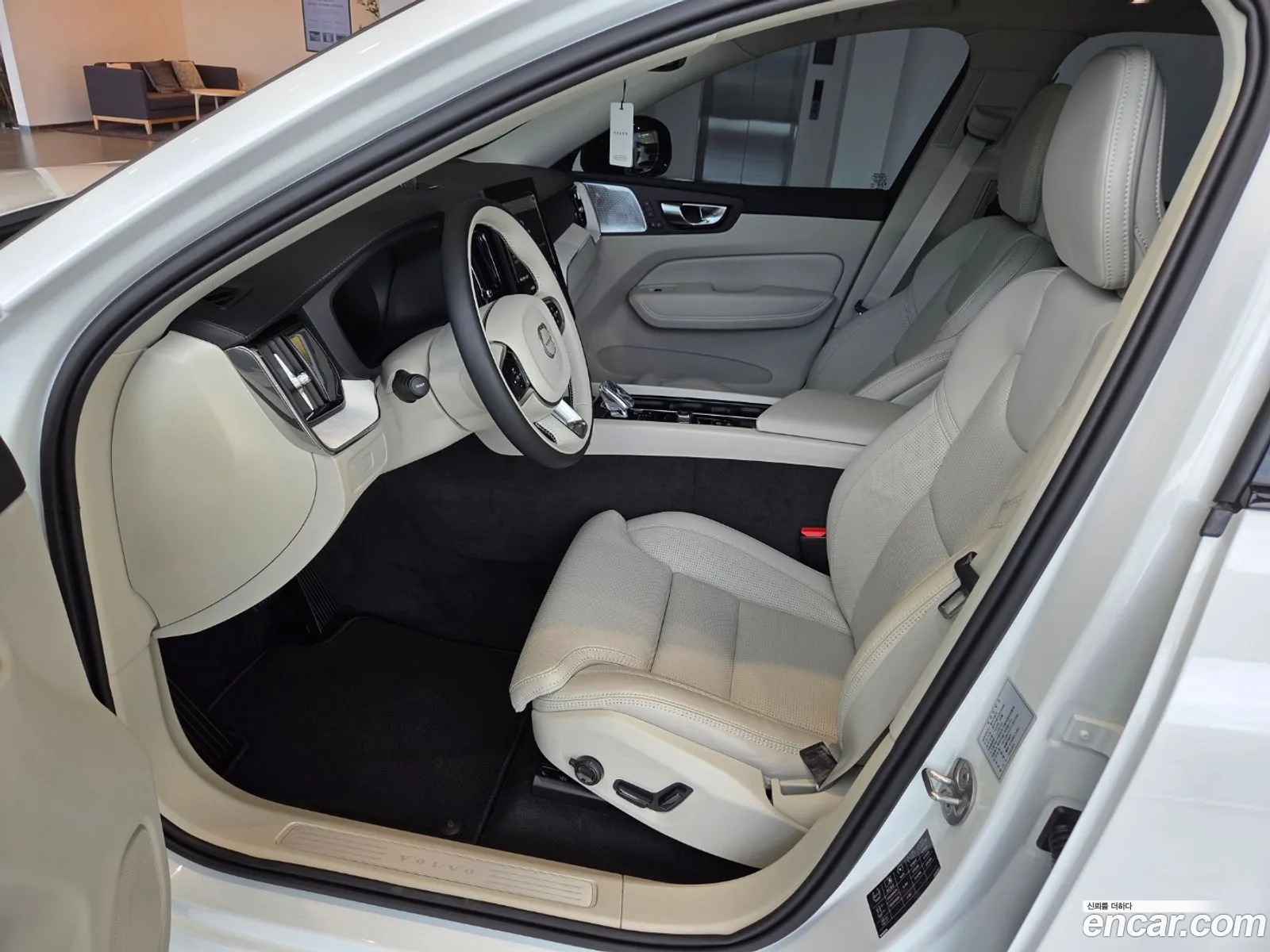Volvo XC60 2025 — 20