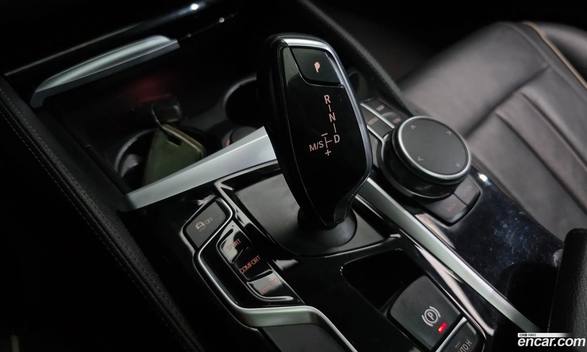 BMW 5 Series 2018 WBAJC3100JWB79263 — 16