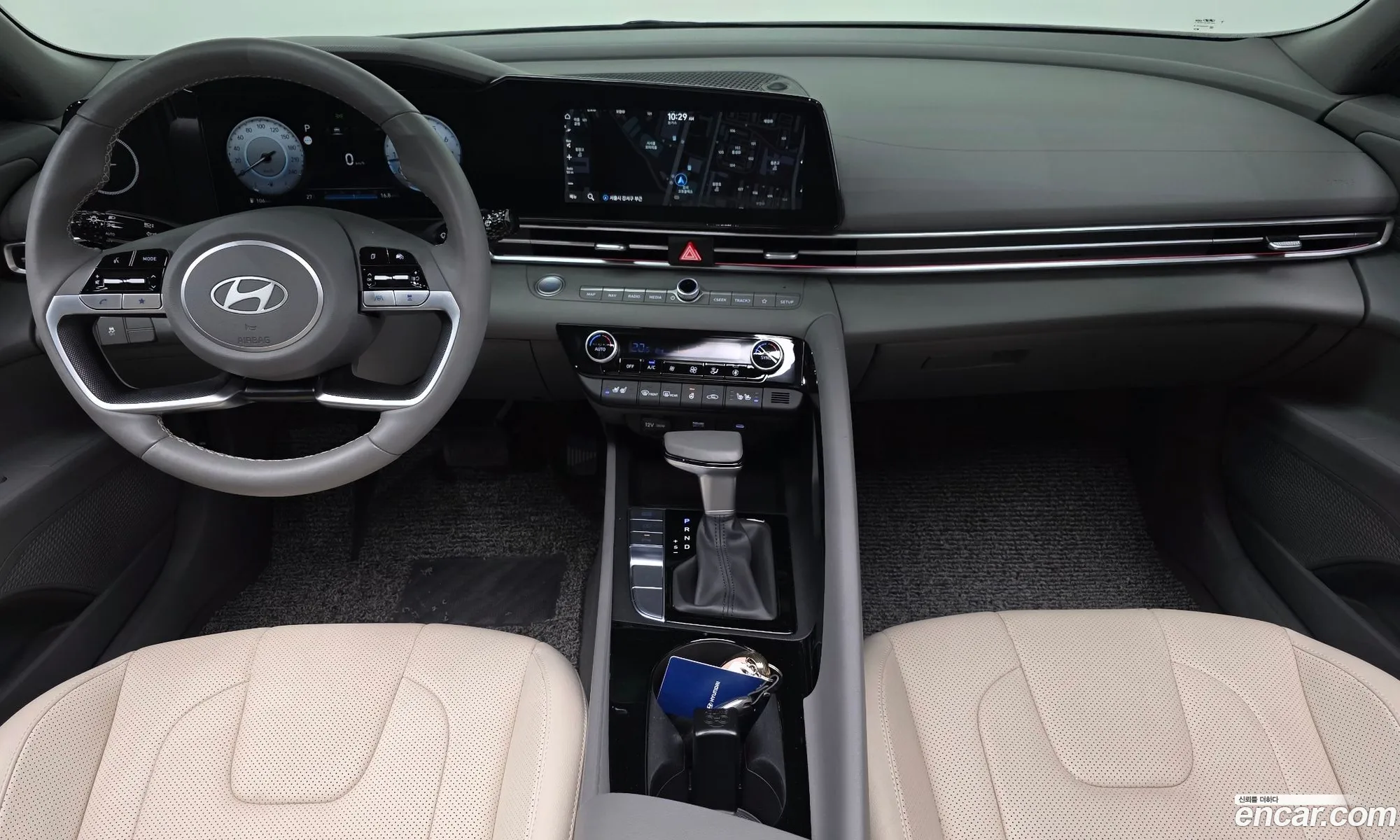 Hyundai Elantra 2024 — 4