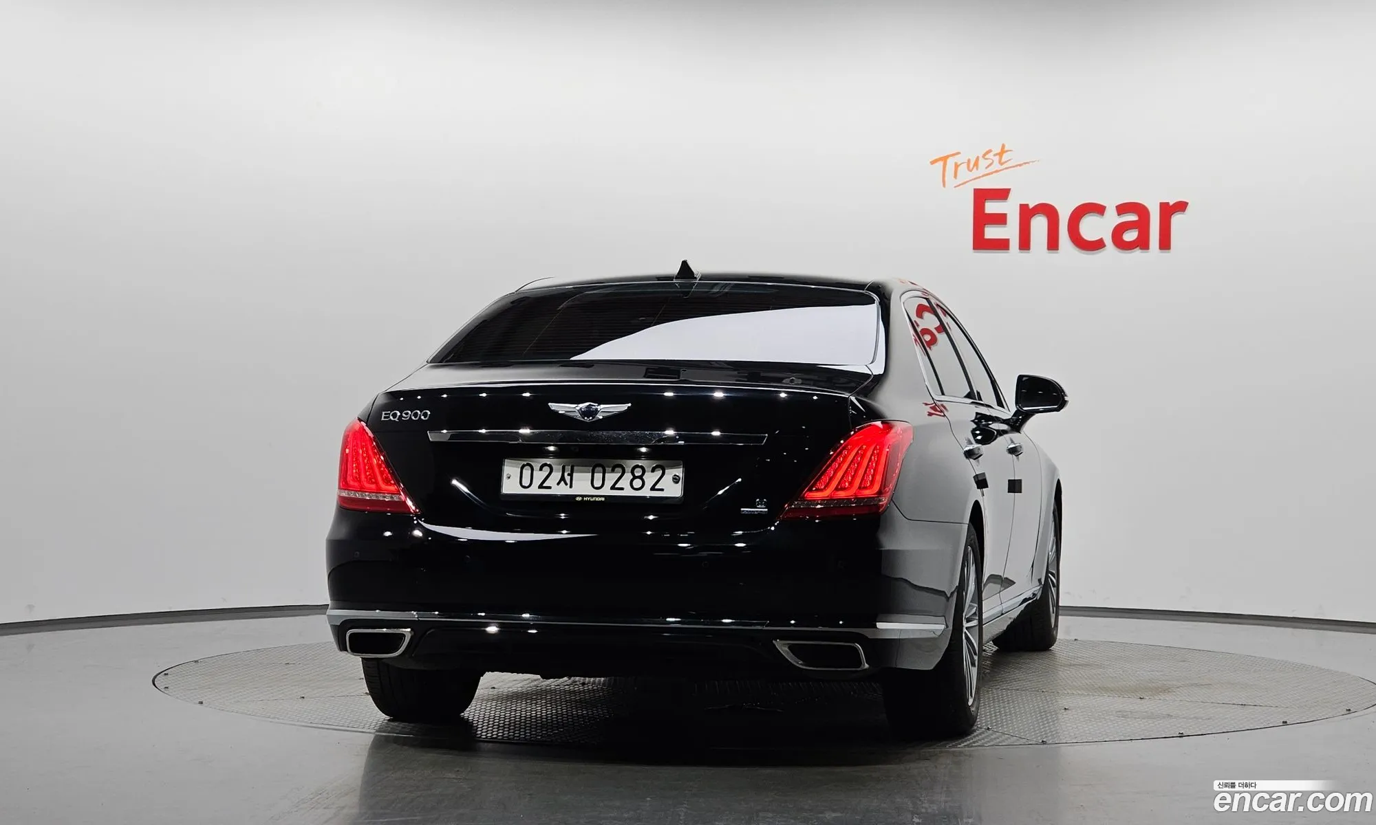 Genesis EQ900 2016 — 3