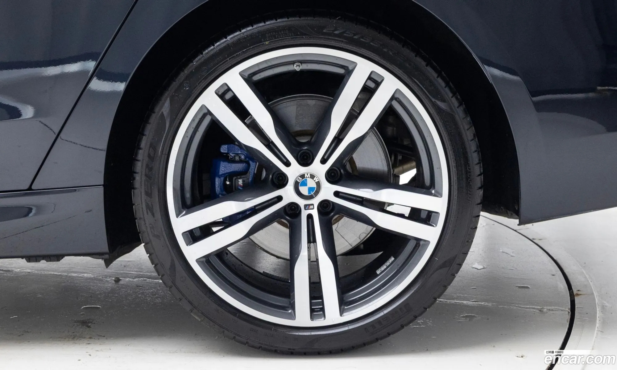 BMW 6 Series GT 2024 — 6