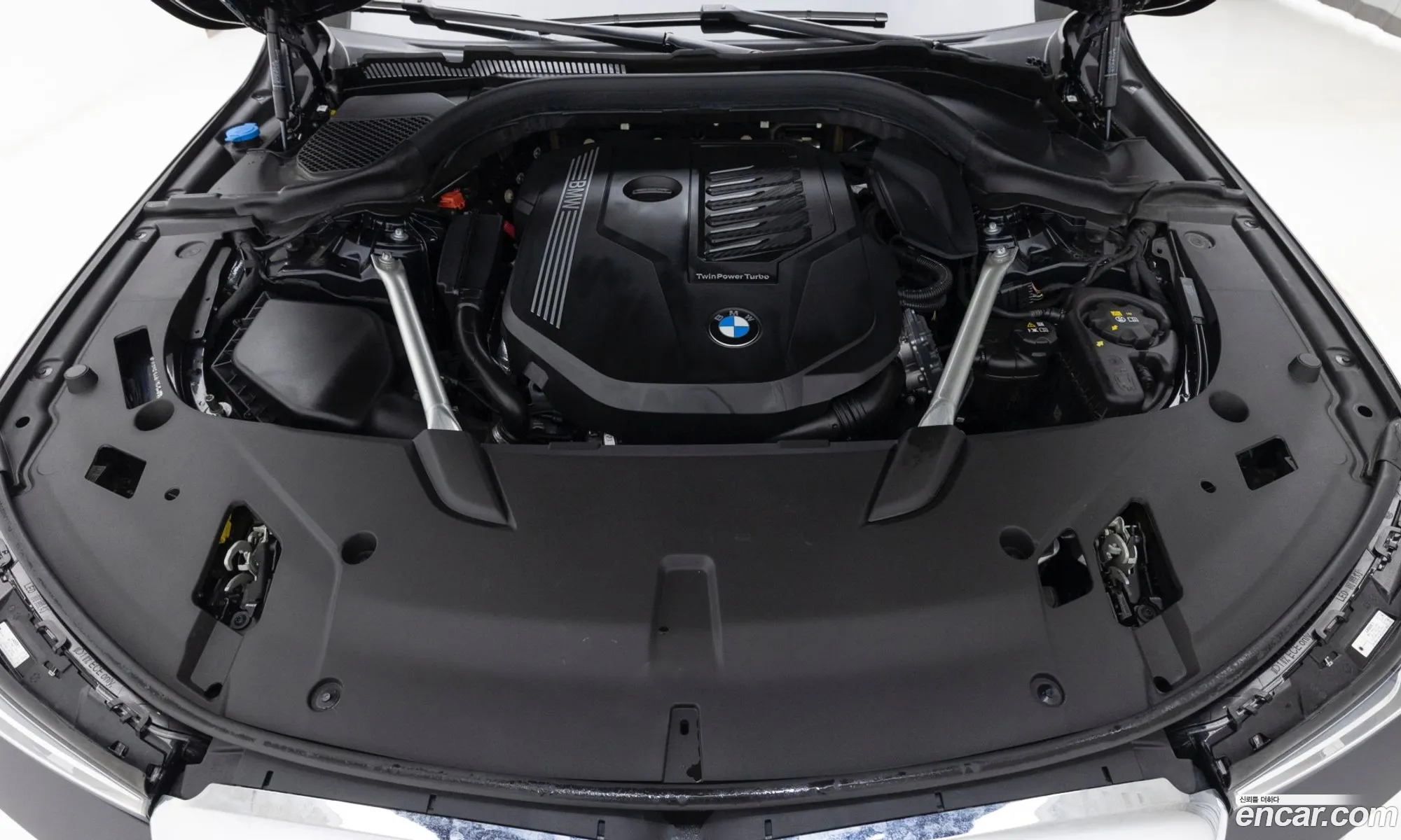 BMW 6 Series GT 2024 — 8
