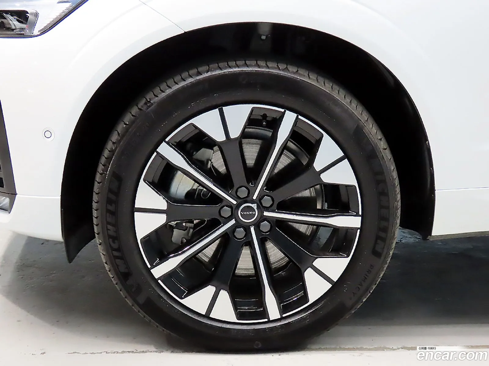 Volvo XC60 2026 — 2