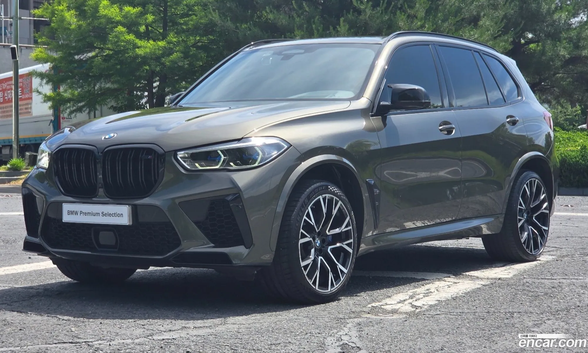 BMW X5 M 2022 — 17