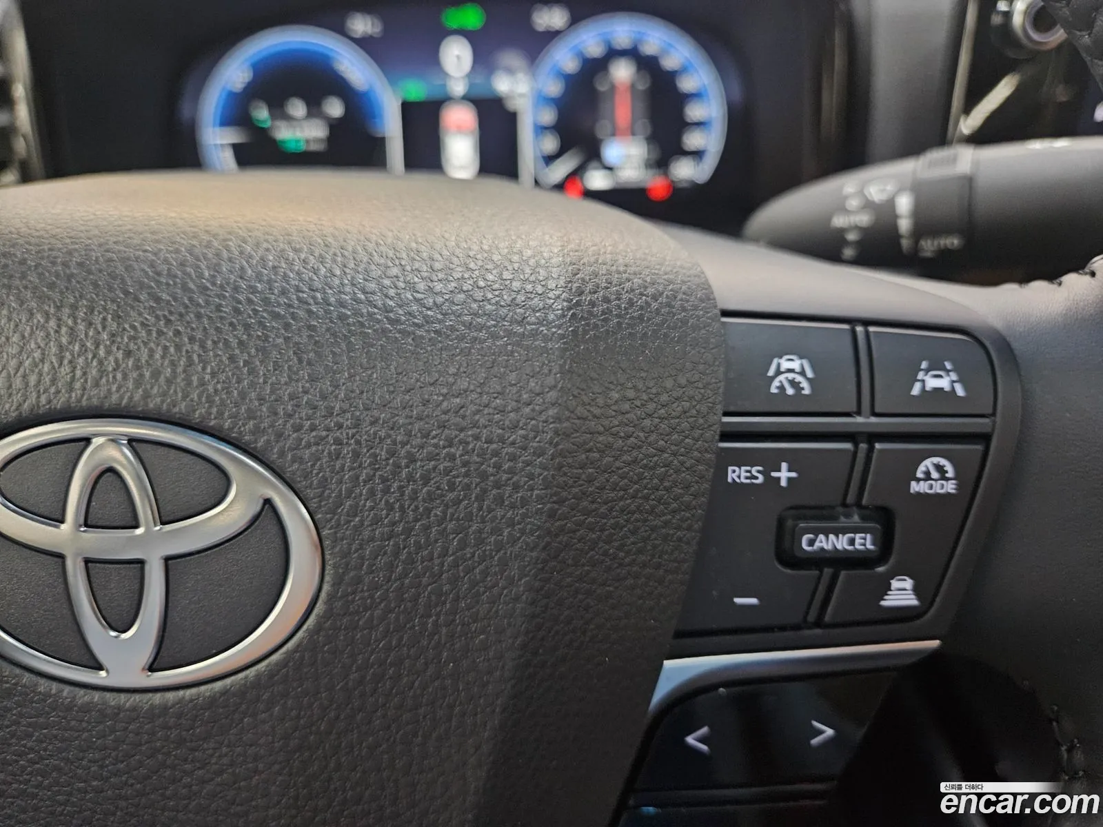 Toyota Camry 2024 — 9