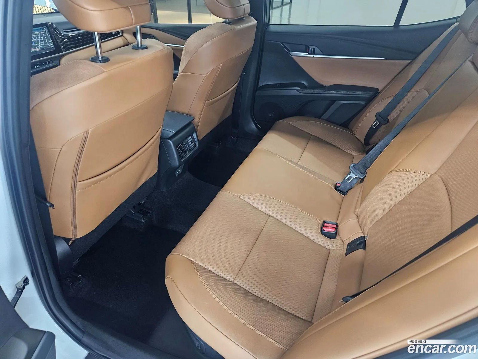 Toyota Camry 2024 — 4