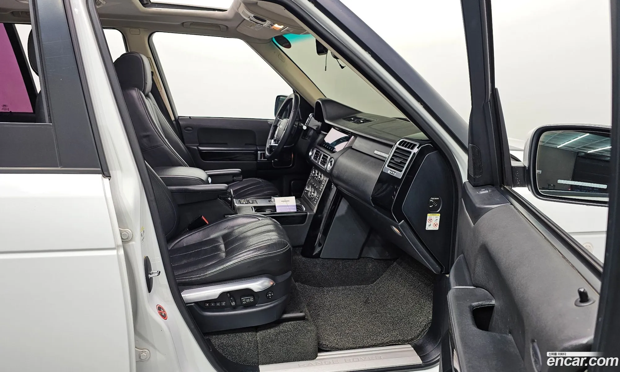 Land Rover Range Rover 2011 SALLMAMJ4BA345478 — 9