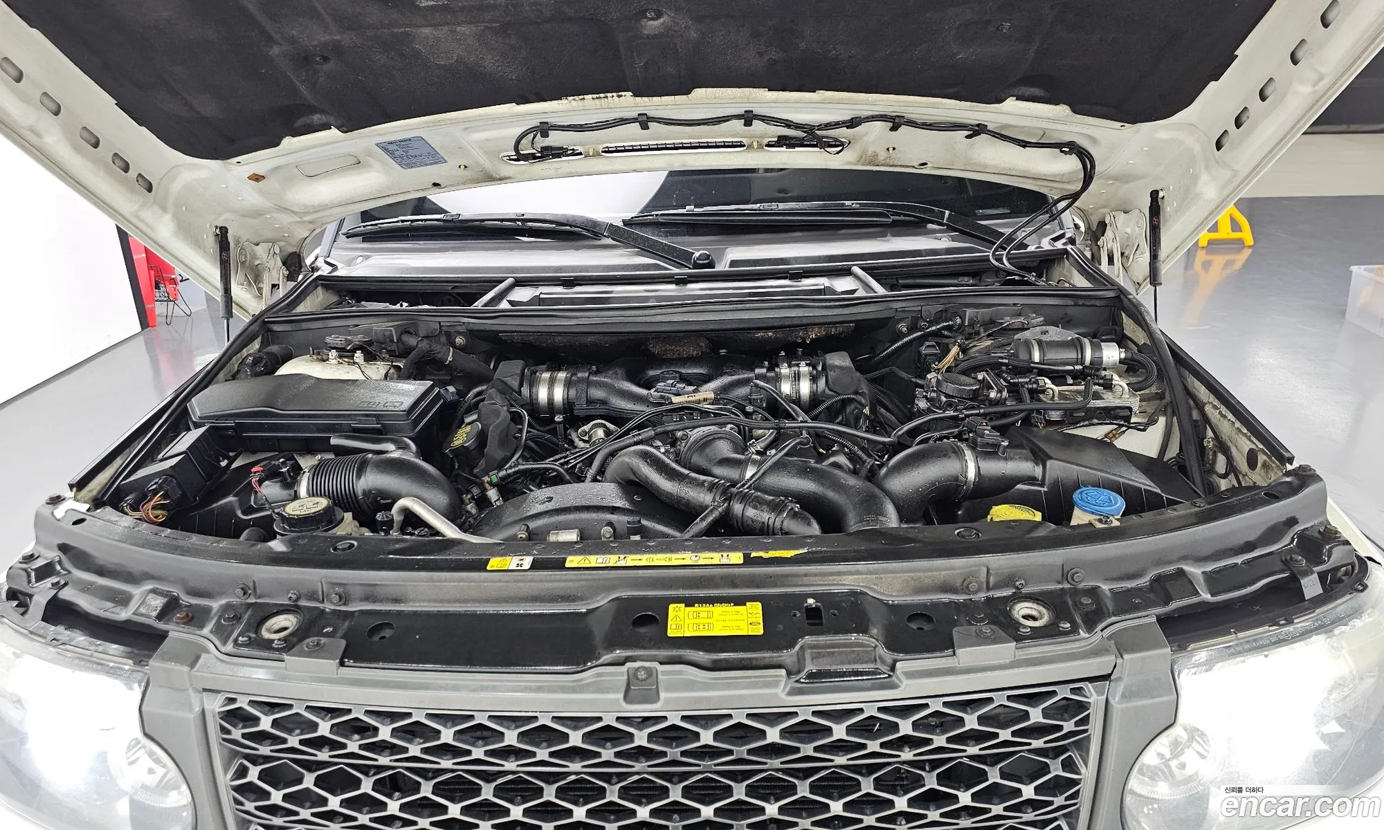 Land Rover Range Rover 2011 SALLMAMJ4BA345478 — 2