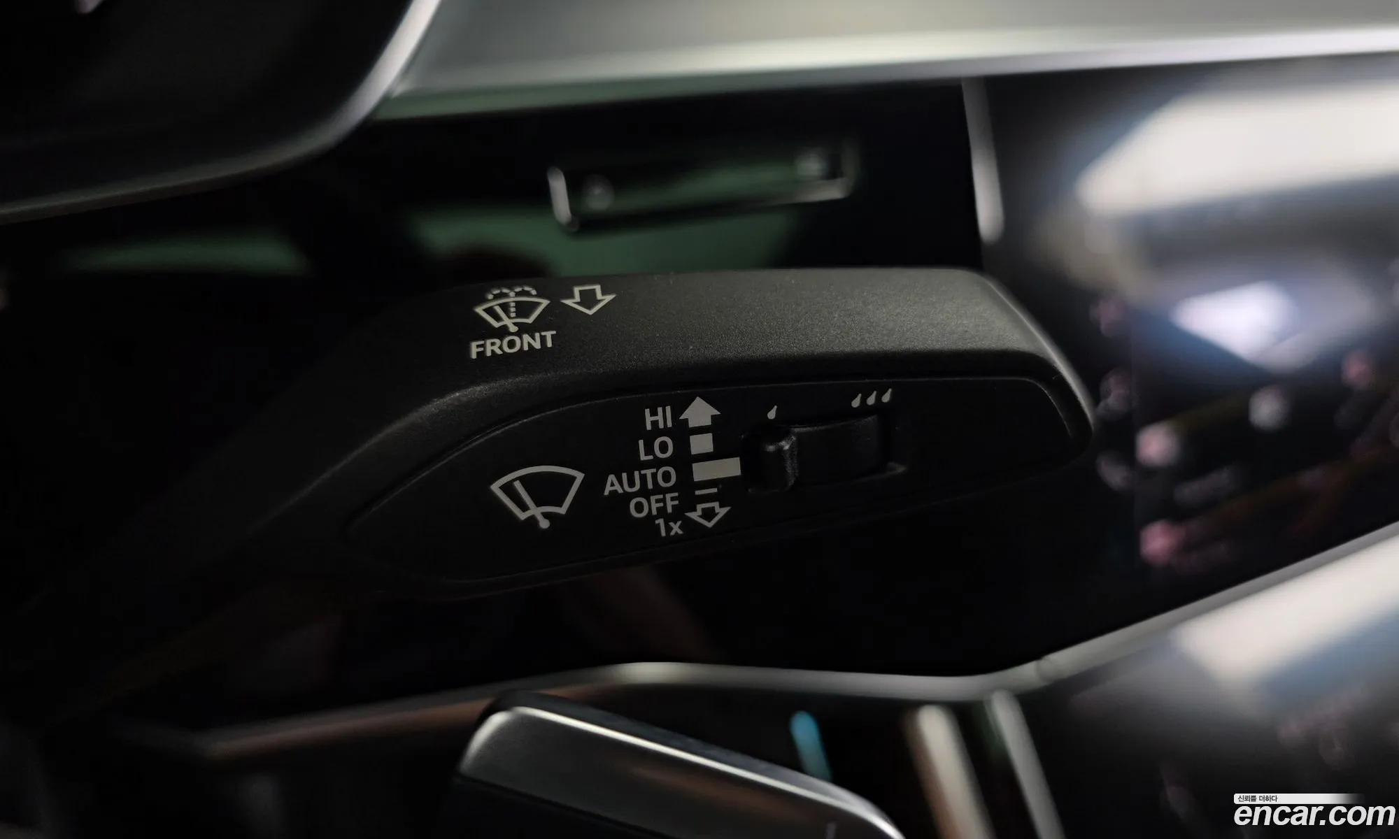 Audi A8 2021 WAUZZZF86MN032374 — 2
