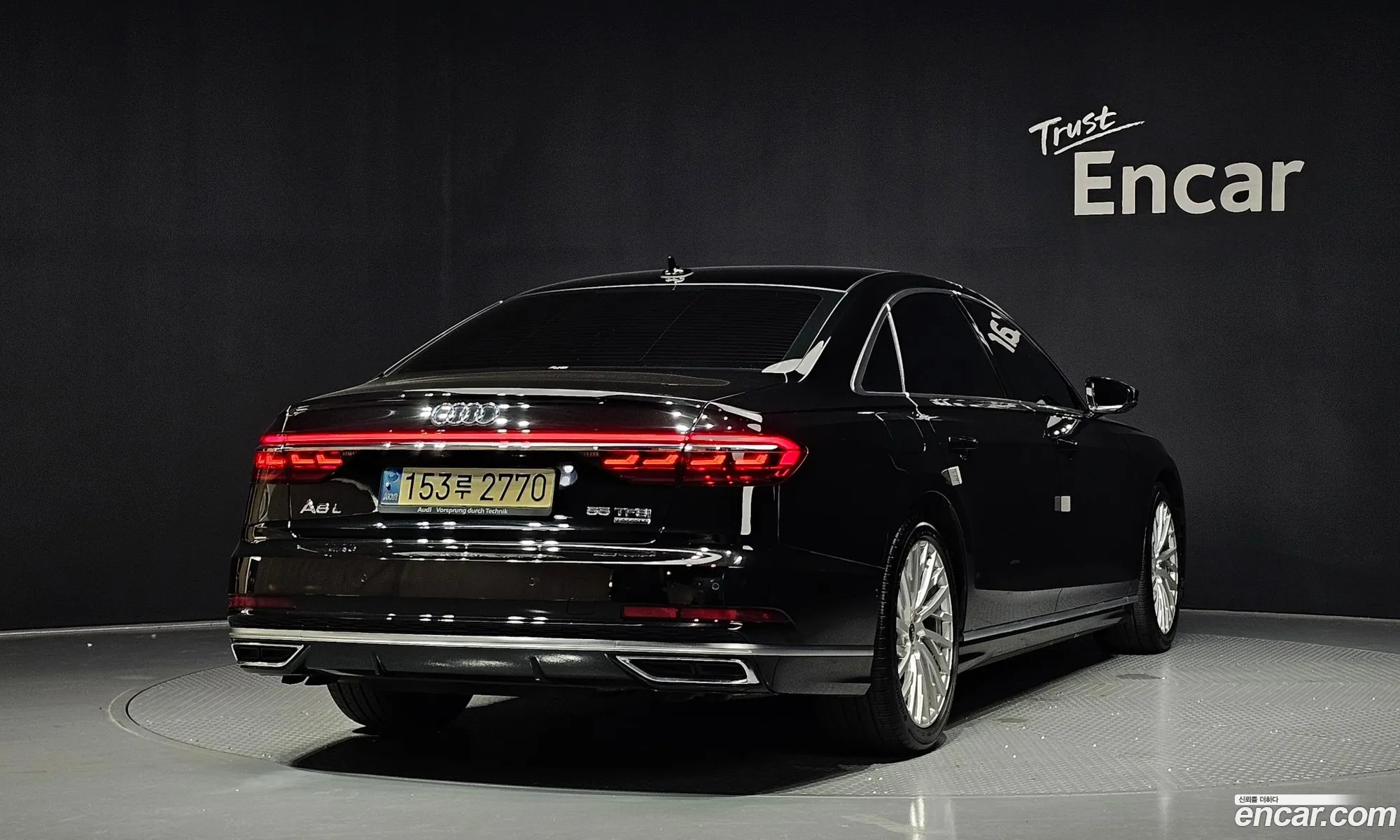 Audi A8 2021 WAUZZZF86MN032374 — 24