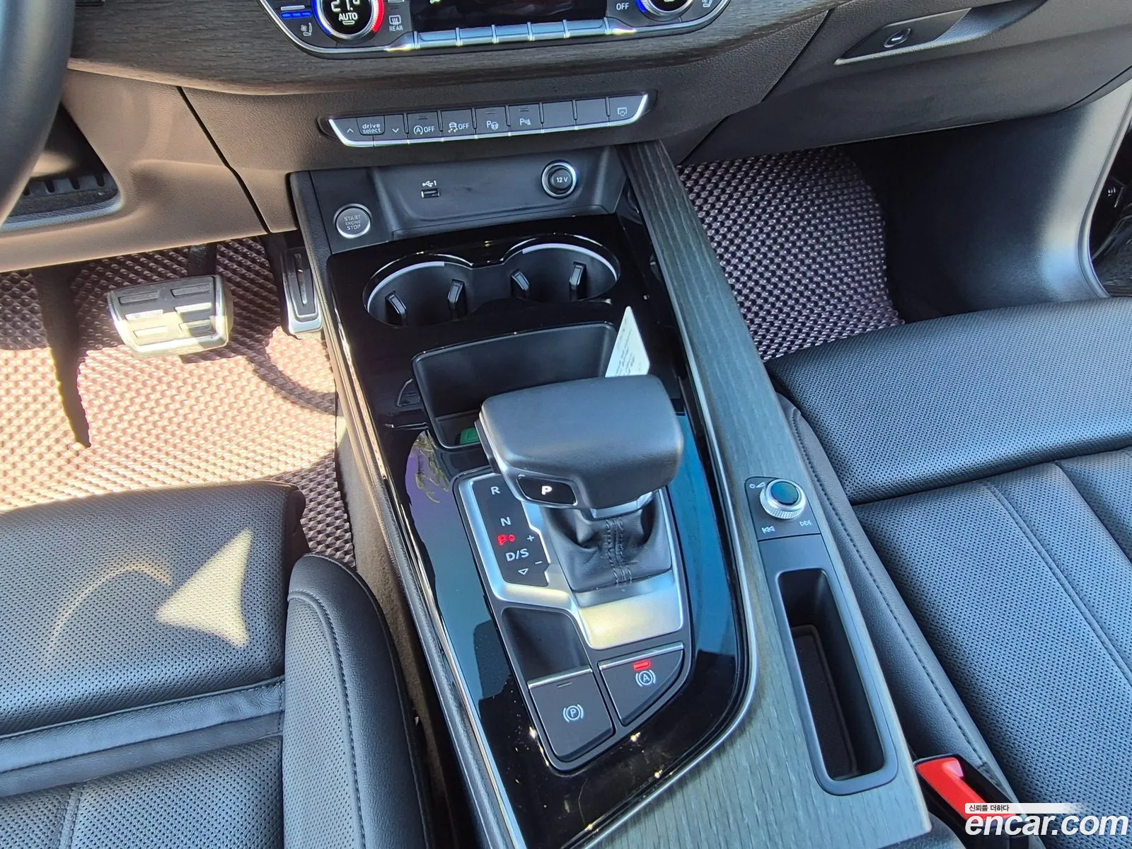 Audi A4 2023 — 16