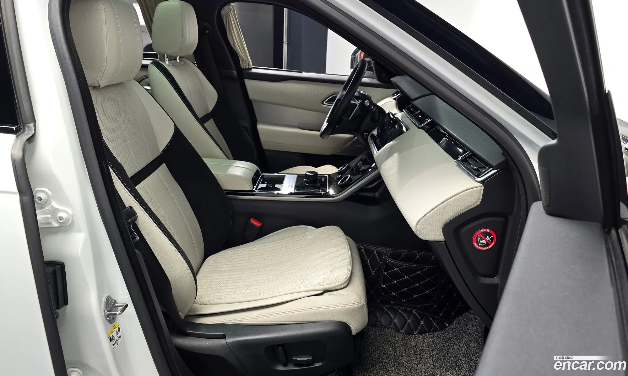 Land Rover Range Rover Velar 2019 — 8