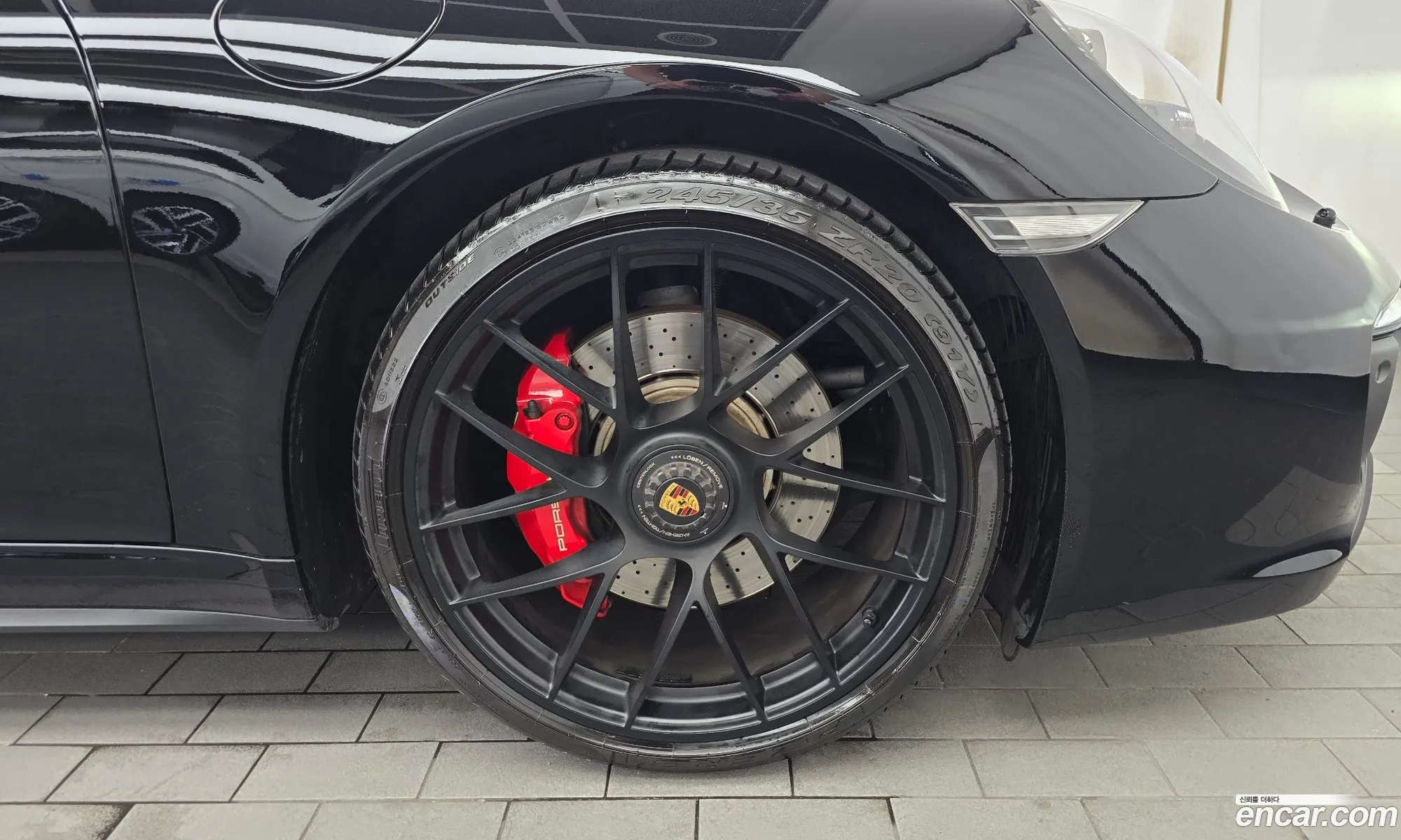 Porsche 911 2019 WP0AB2996KS114233 — 15